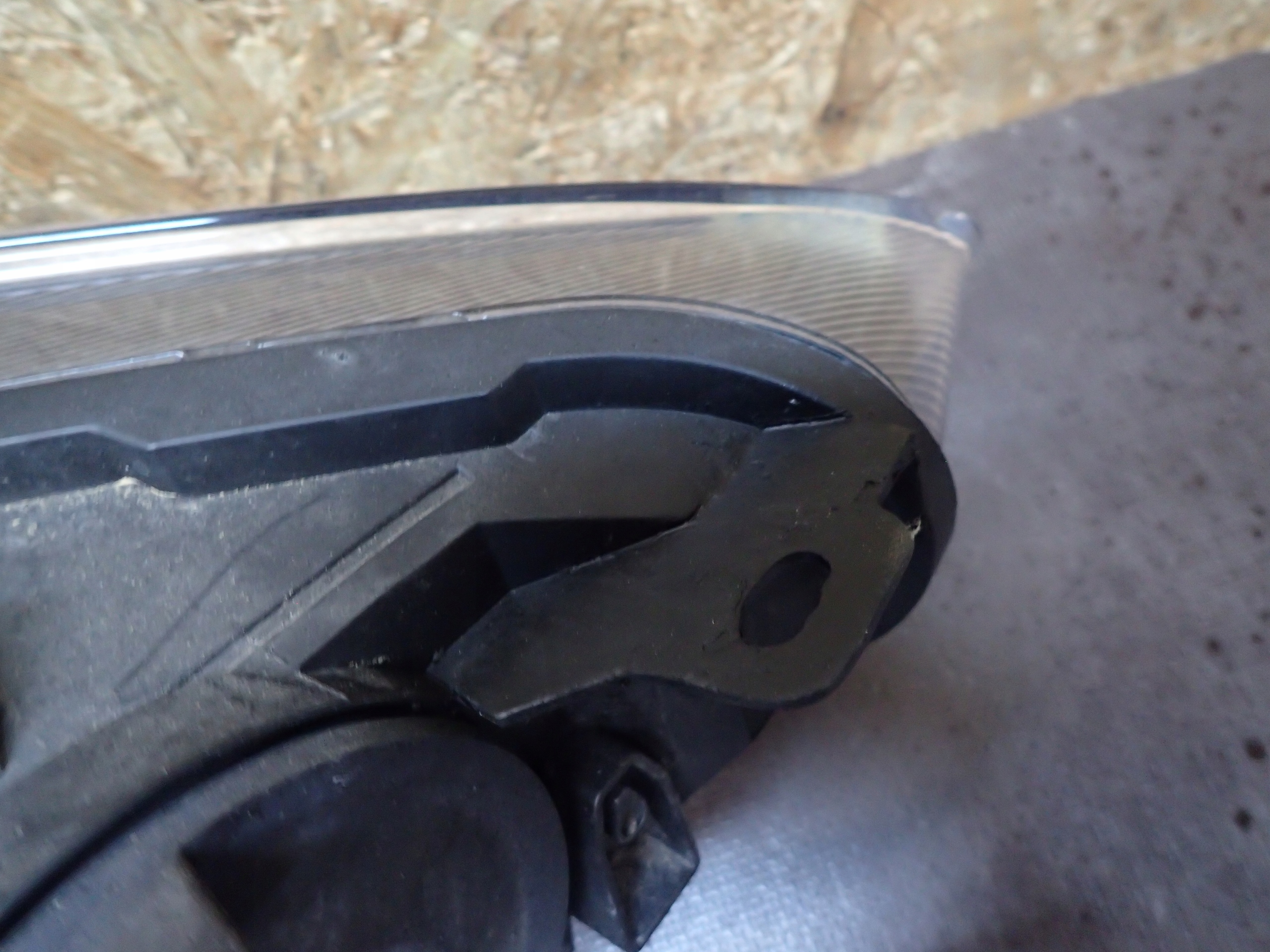 LICHT VORNE LINKS FORD FOCUS MK3 LIFT 14- SCHWARZE