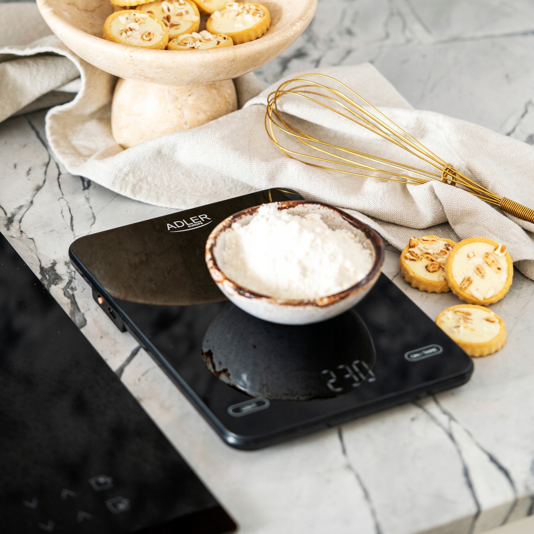 Waga kuchenna AD 3177 10kg USB-C biały wyświetlacz LED