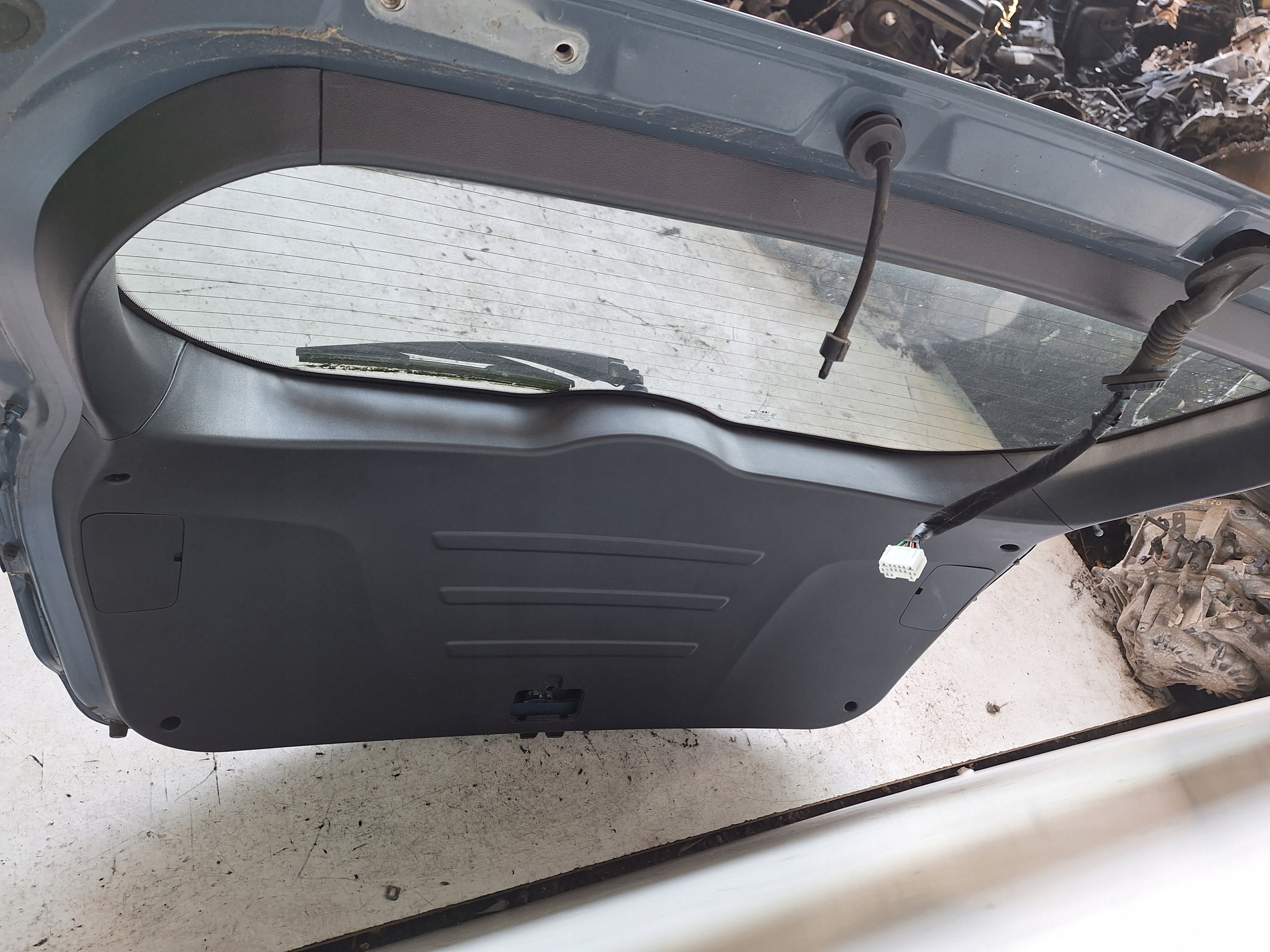 HYUNDAI IX35 09-15 boot door V5U