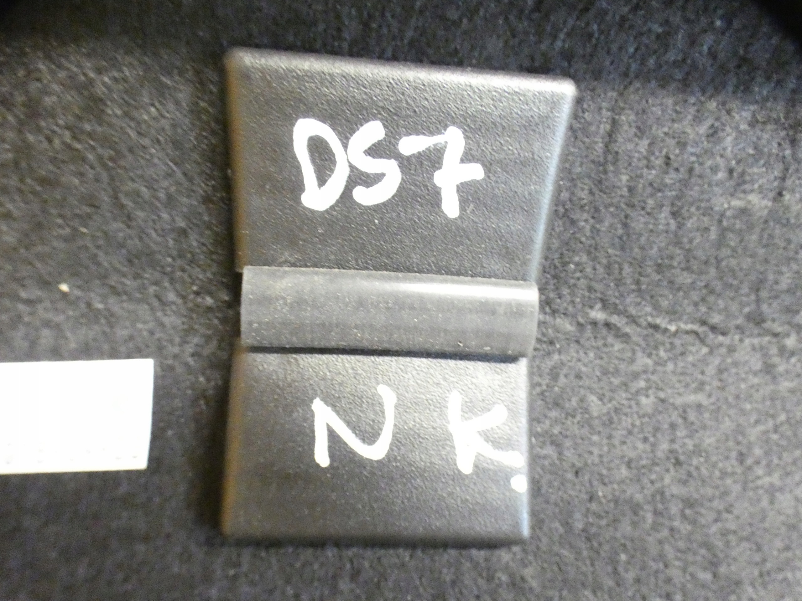 plato rear boot CITROEN DS7 CROSSBACK 9818733280