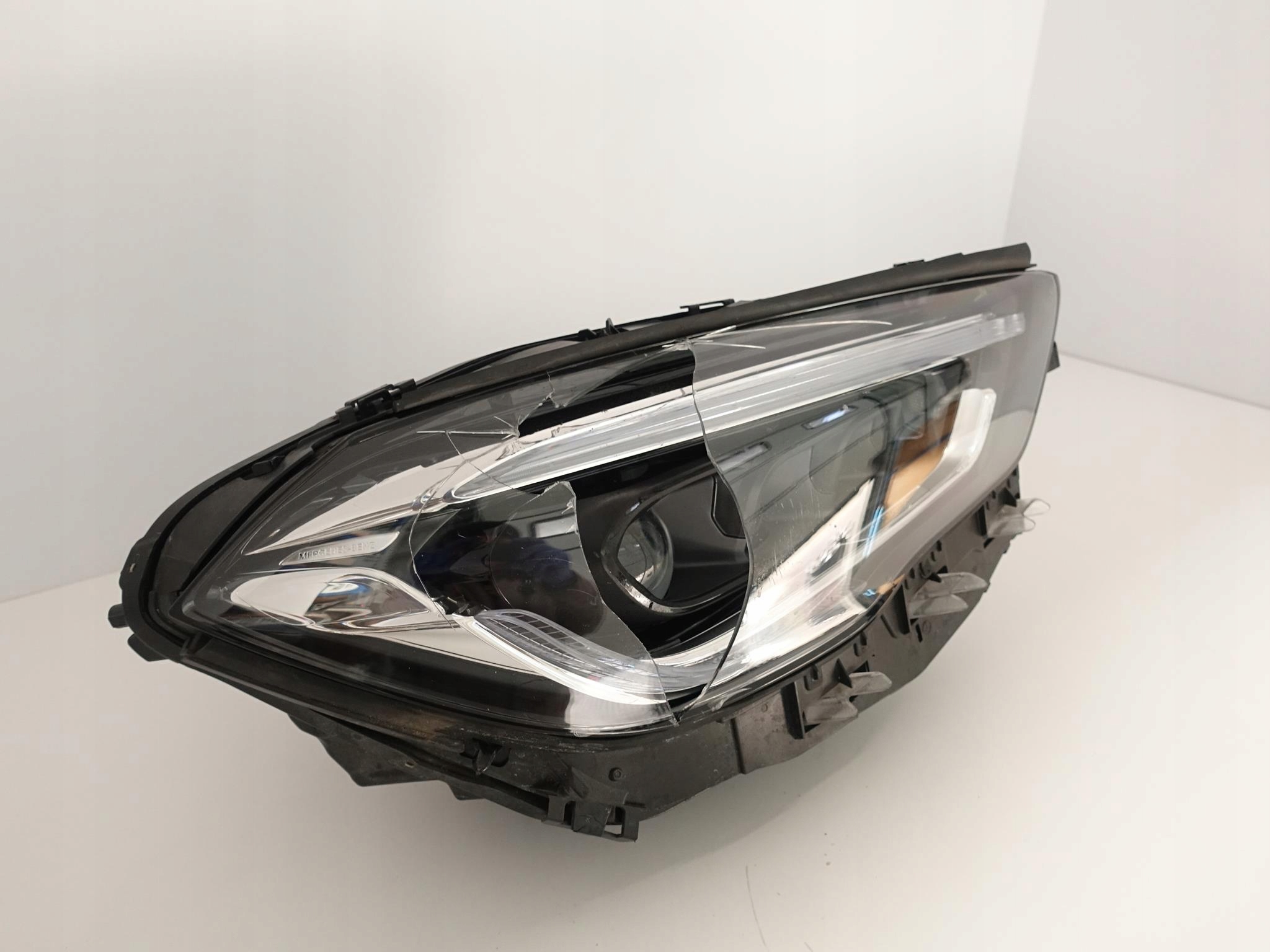 MERCEDES GLA 247 19- FULL LED MULTIBEAM light right front EUROPA