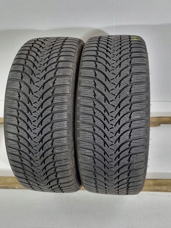 Opony K7564 Kumho 215/40R17 zimowe para