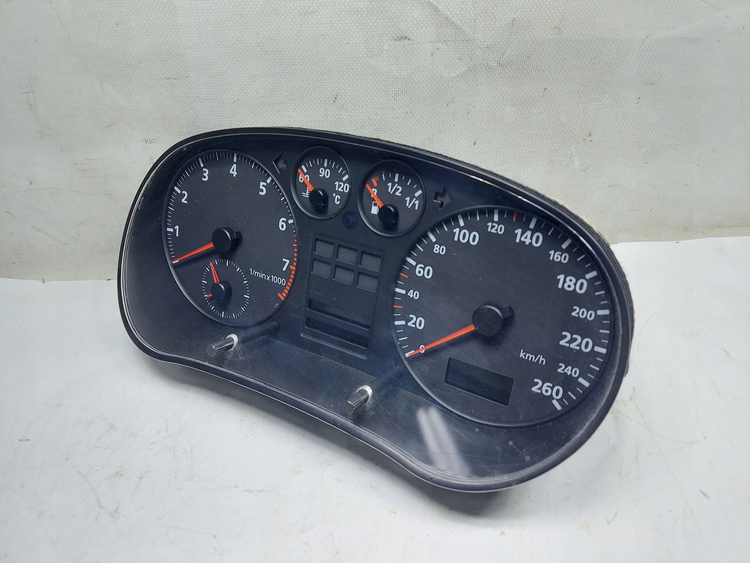 dials AUDI A3 8L 1.6B 8L0919860A