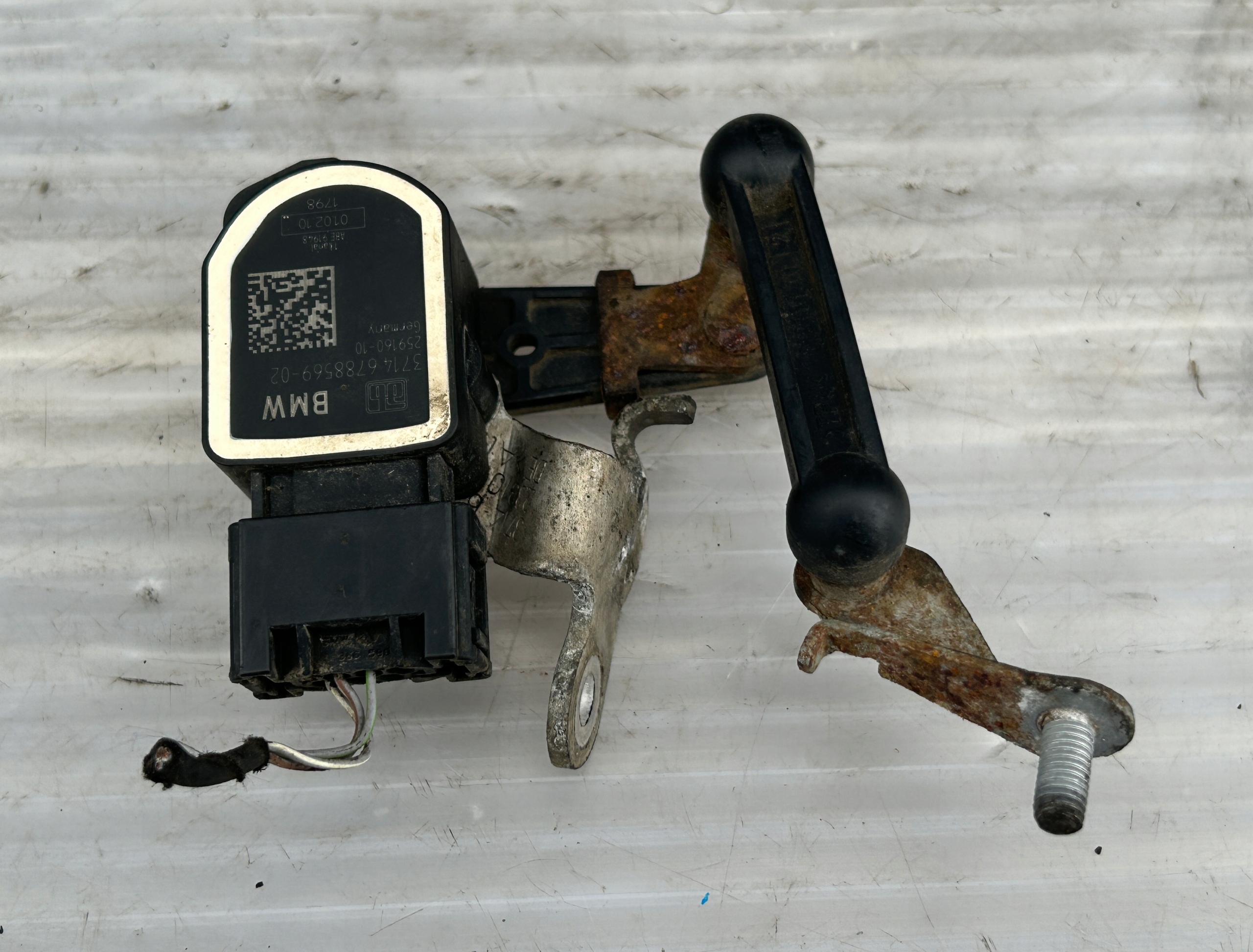Sensor POZIOMOWANIA XENON BMW 7 F01 6788569