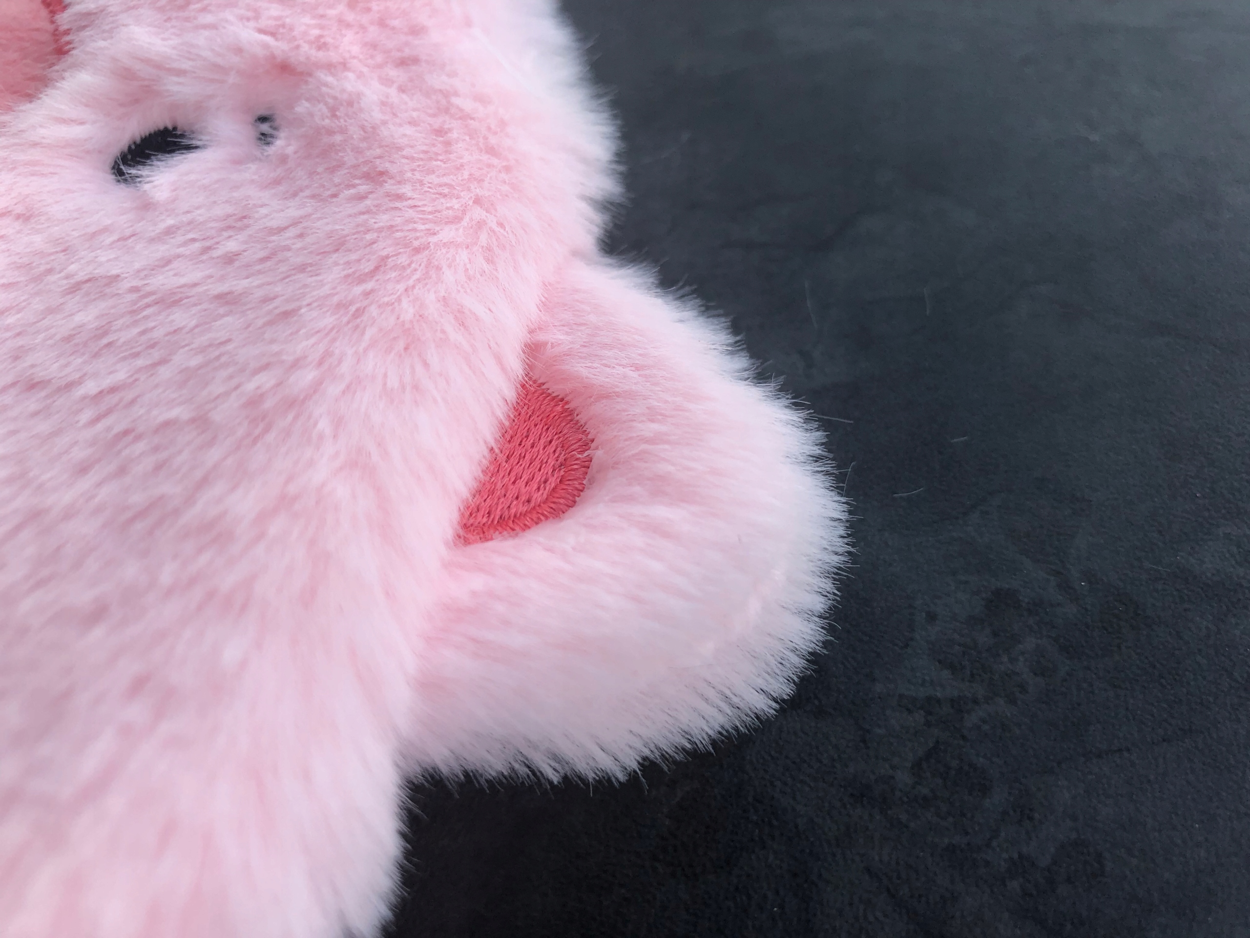 OPASKA NA OCZY MASKA DO SPANIA SNU RELAKSU ŚWINKA Kolor wielokolorowy