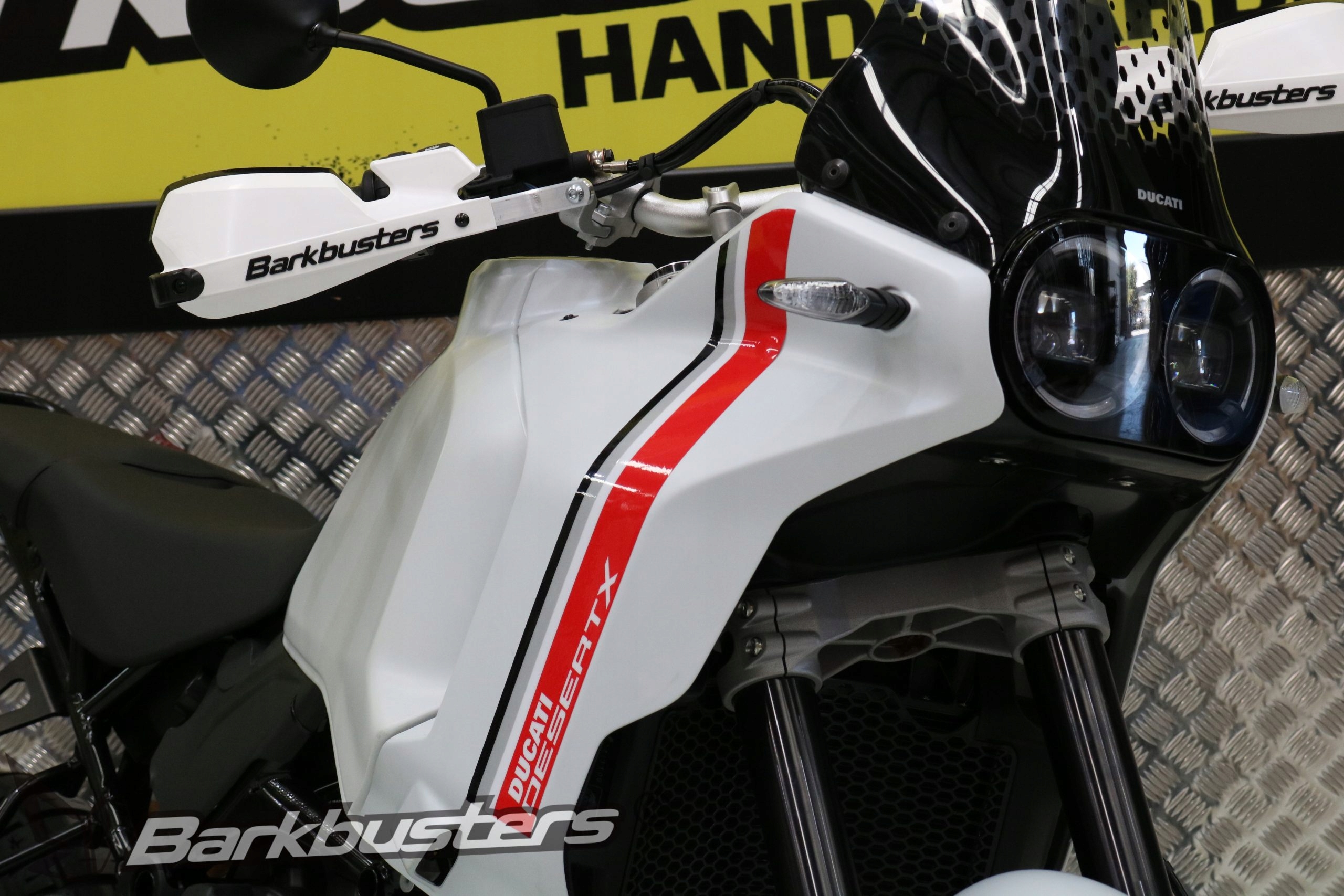 

Osłony dłoni Ducati Desert X 2022- Barkbusters