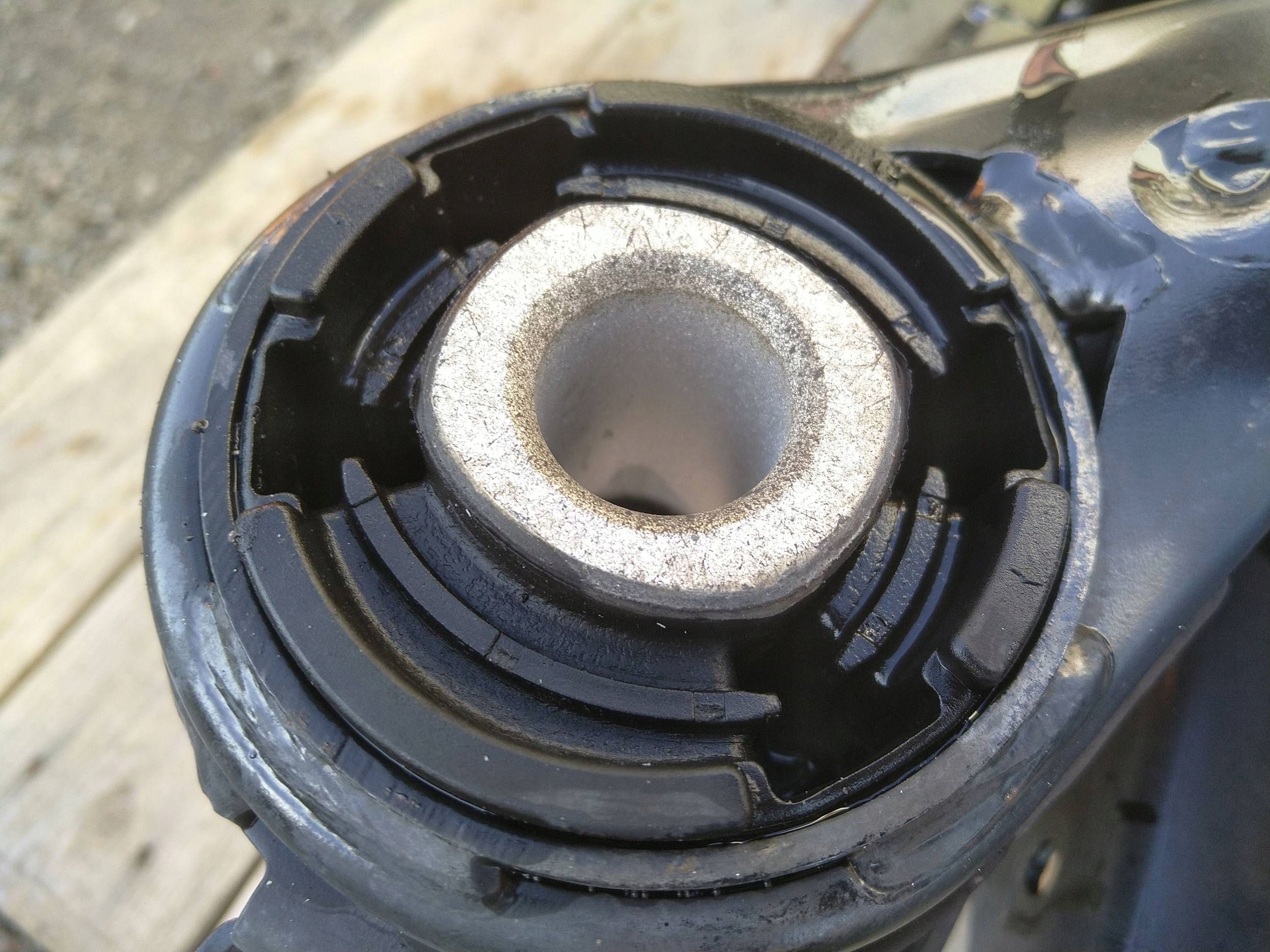 axle beam subframe sider rear part rear. Maserati GranTurismo 2008