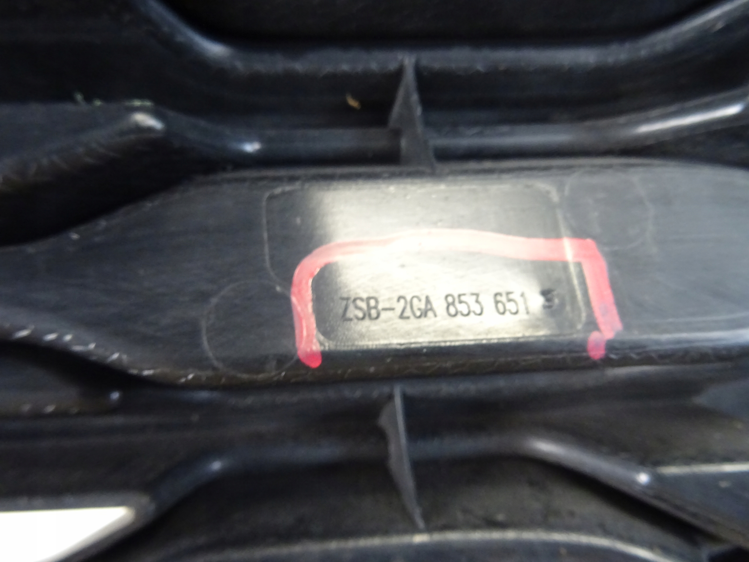 grill grille front front VW TROC T-ROC ZSB-2GA853651 original
