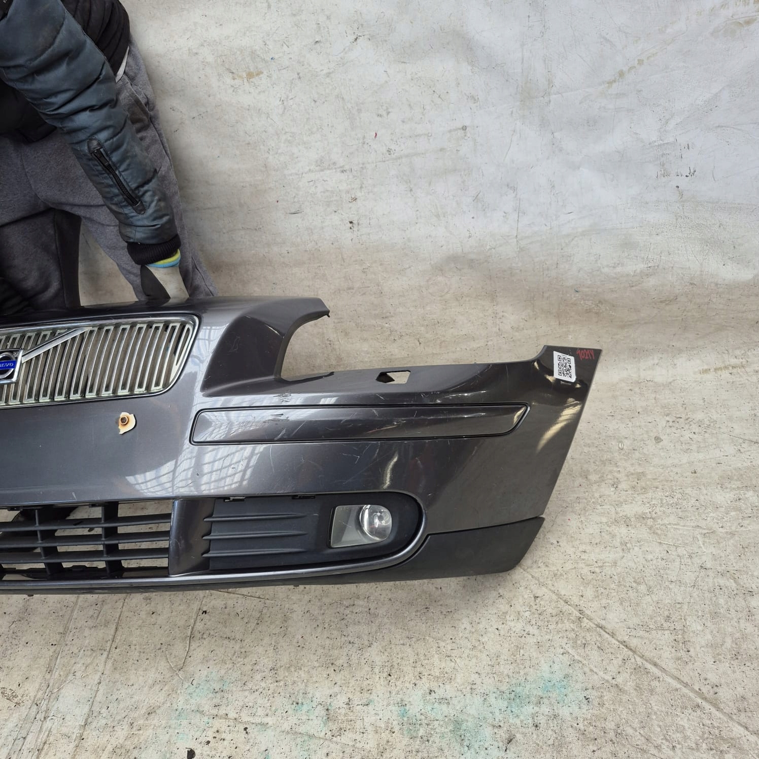 VOLVO V50 04-07 bumper front front washer