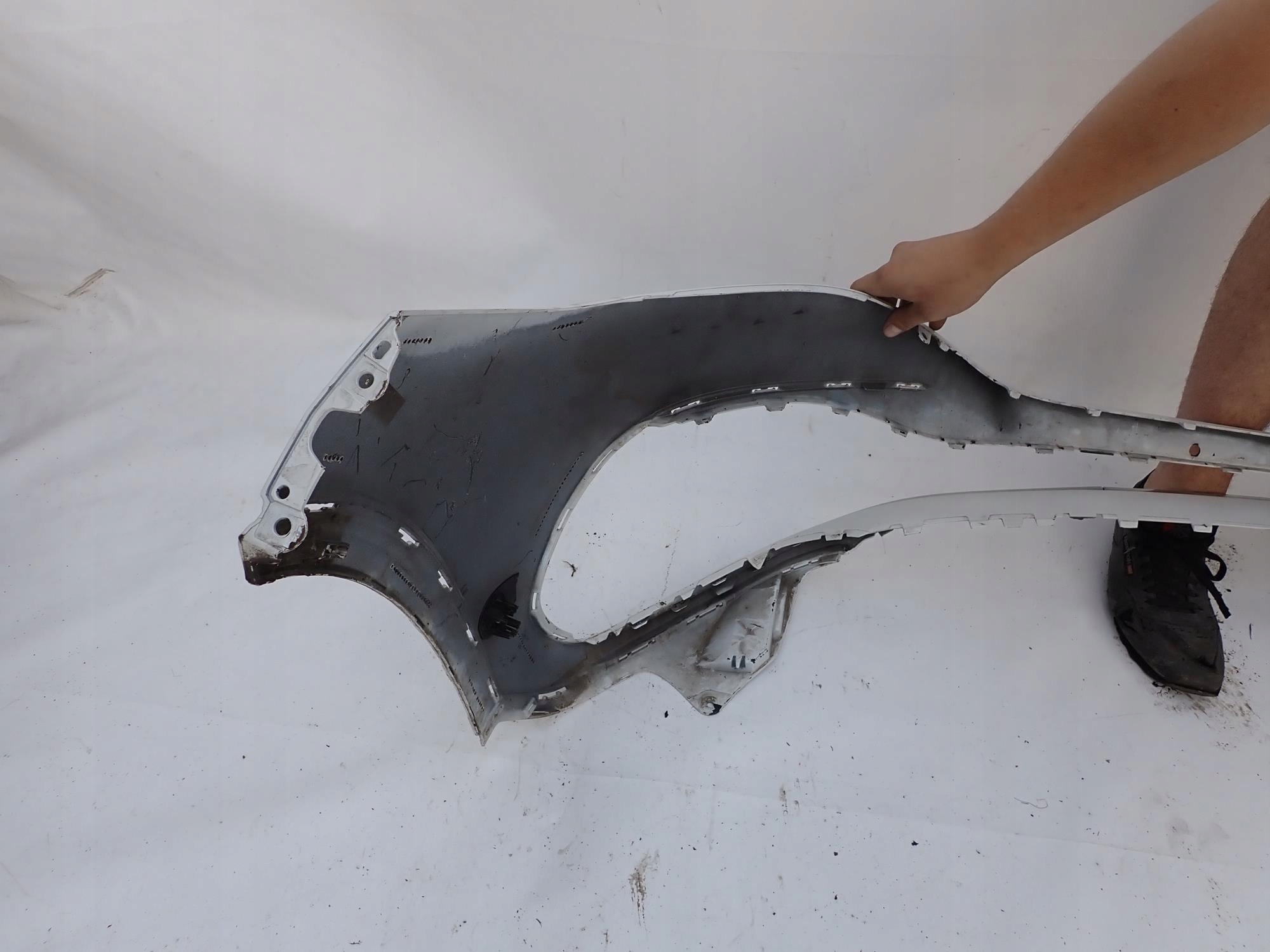 MERCEDES EQA H243 AMG 21-> bumper front front PDC