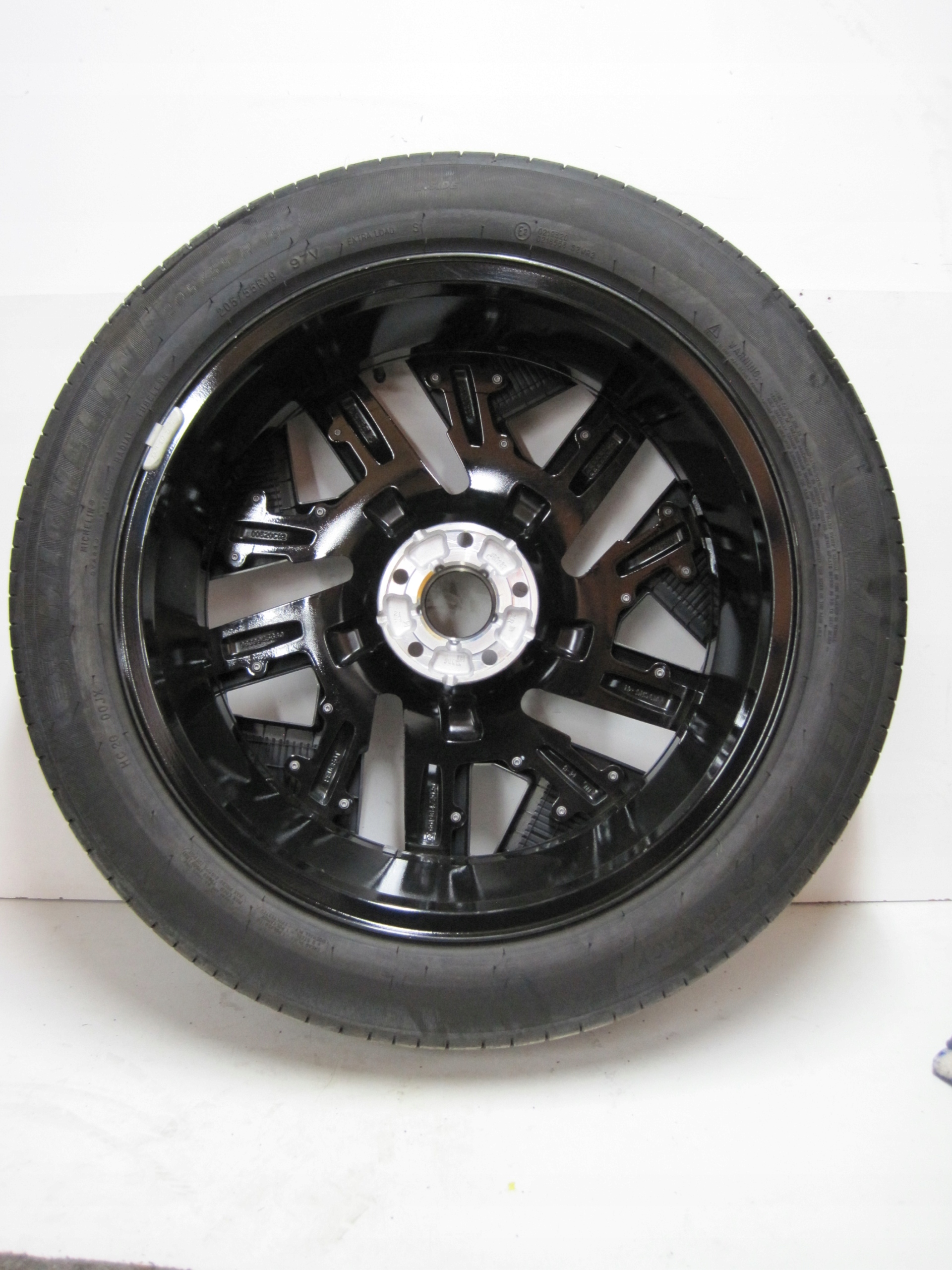 wheels discs tyres PEUGOT 408 R19 22r