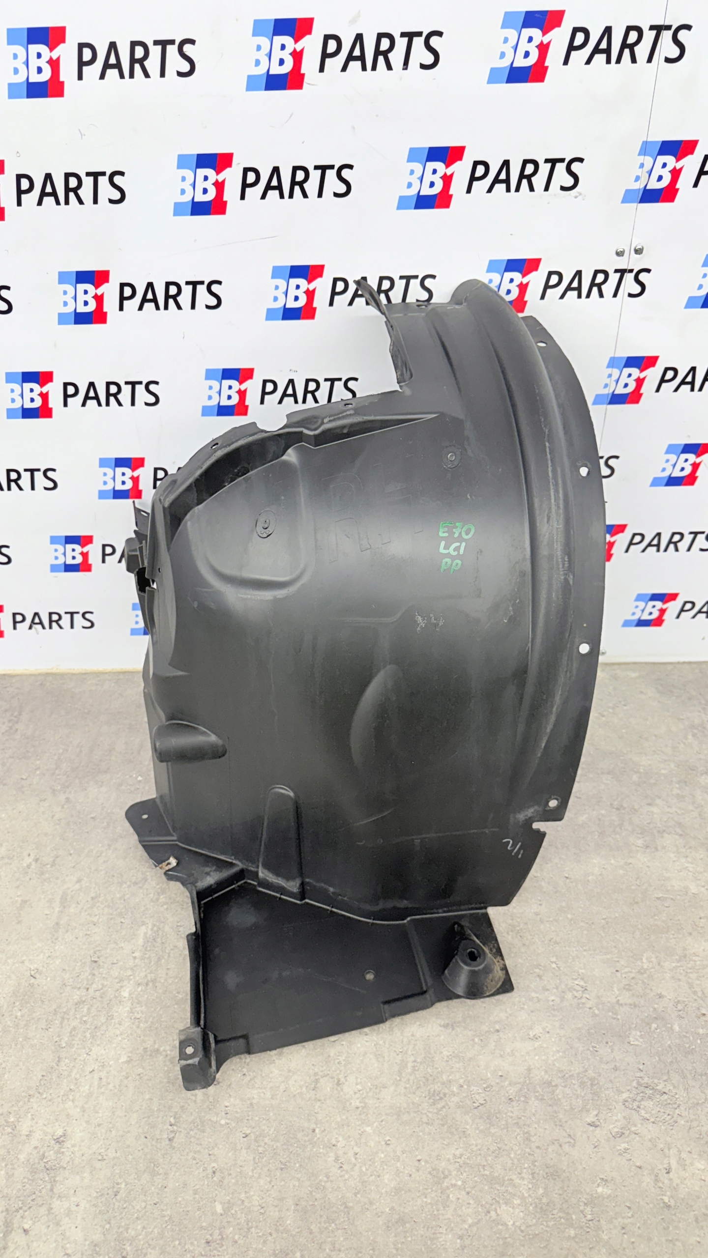 BMW E70 X5 mudguard right front front rear part LCI LIFT 7169414