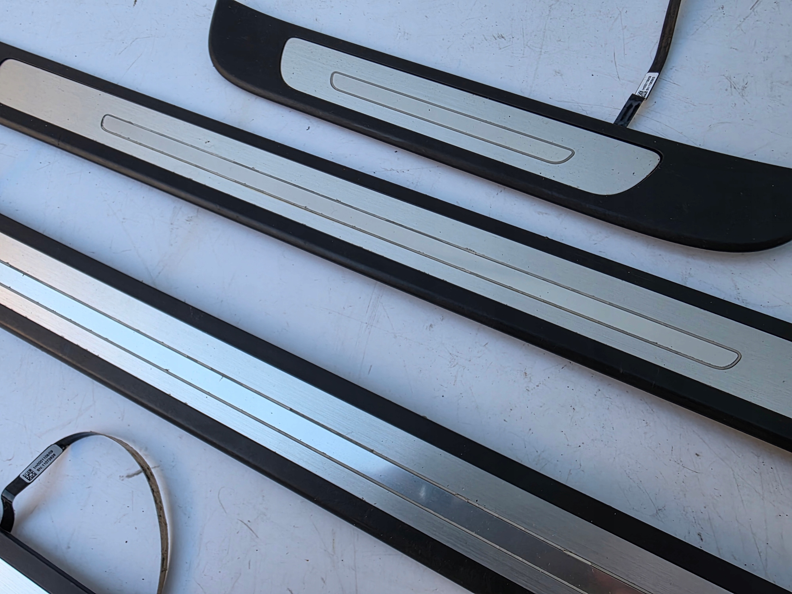 mouldings caps for thresholds threshold PODSWIETLANE CHROM AUDI A6 C7 4G