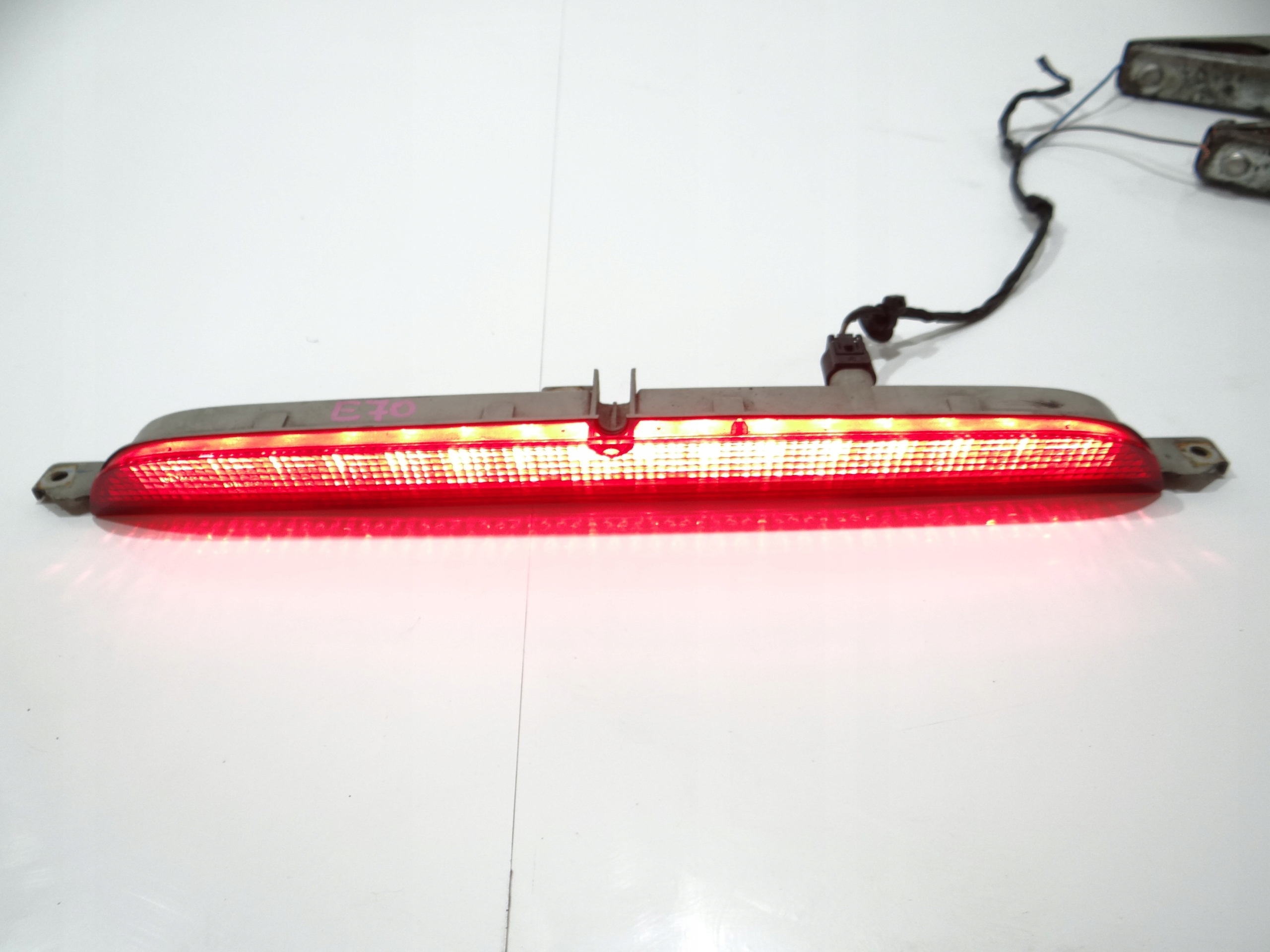 TRZECIE light STOP BMW X5 E70