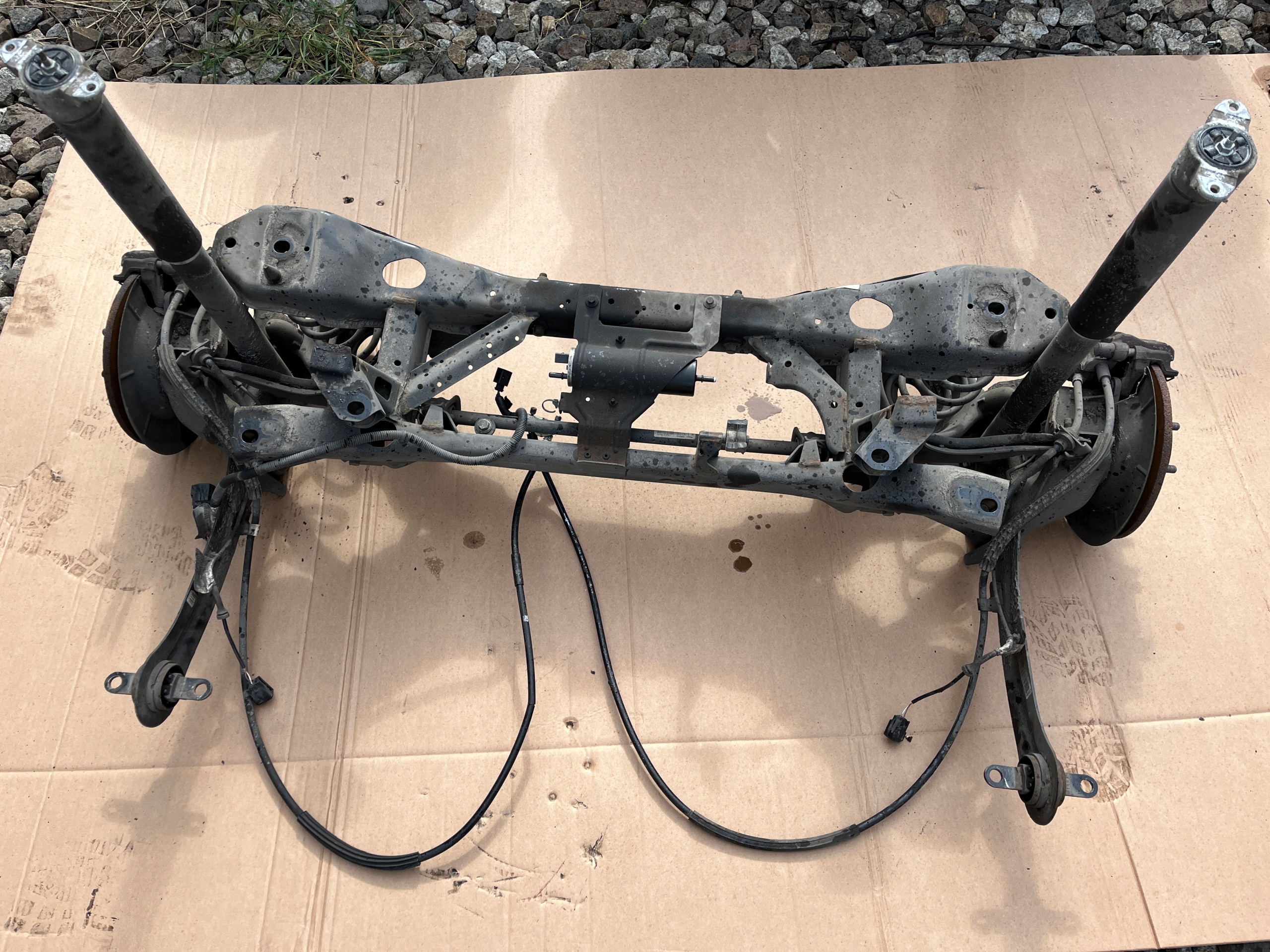 BELKA TYLNA OŚ ZAWIESZENIA VOLVO V40 II 2012-2019