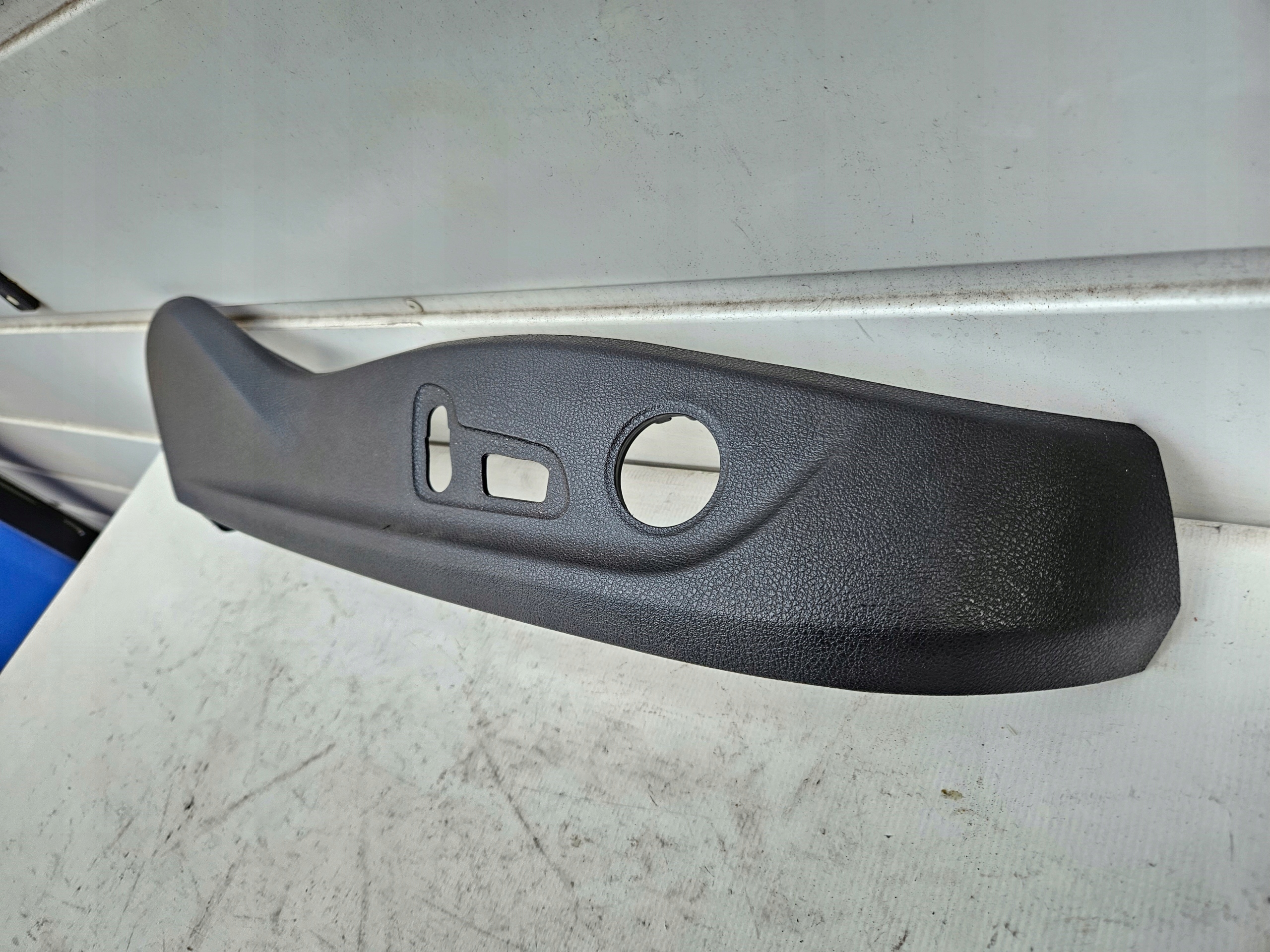 Blende Abdeckung SITZ des Beifahrers AUDI A4 B8 A5 8T