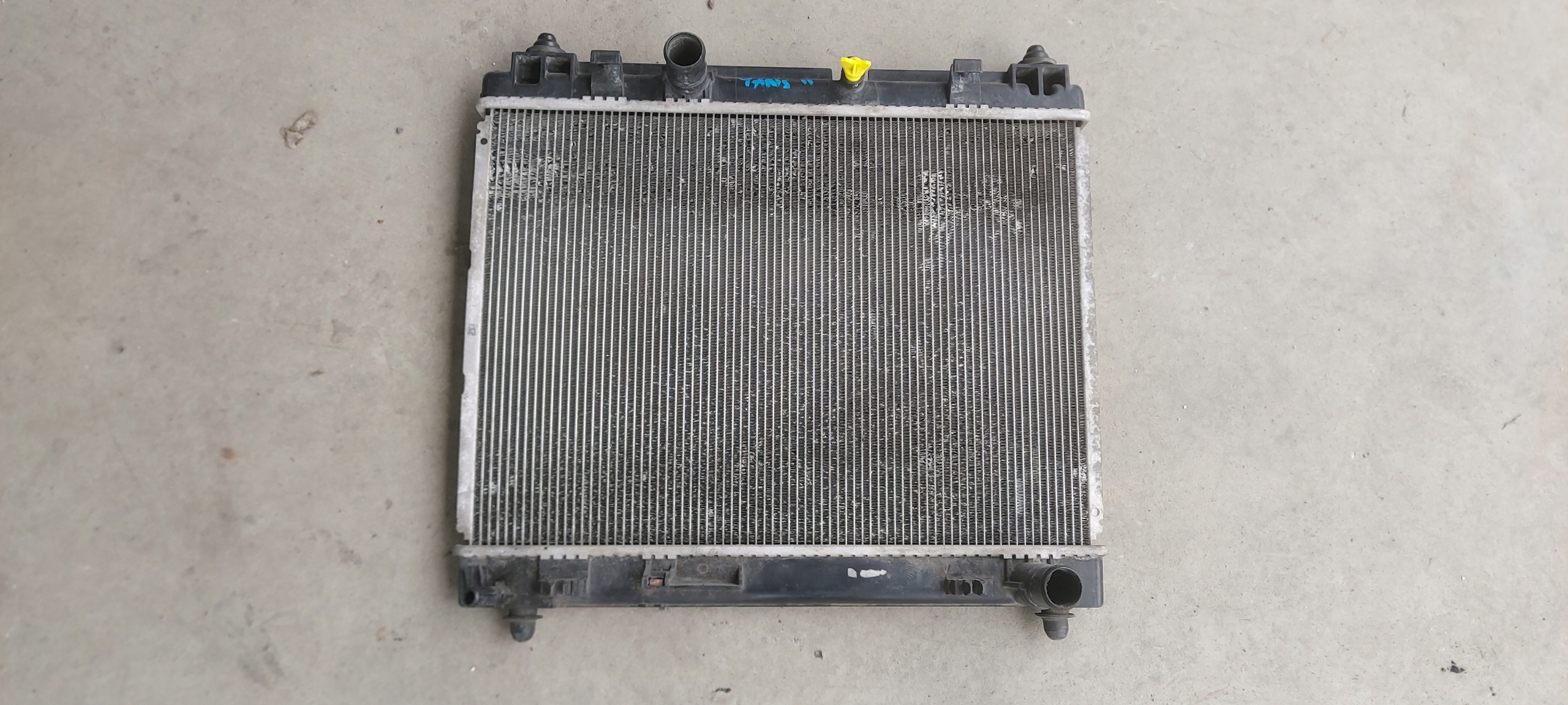 РАДИАТОР ВОДЫ - TOYOTA YARIS II 2 2005 2012