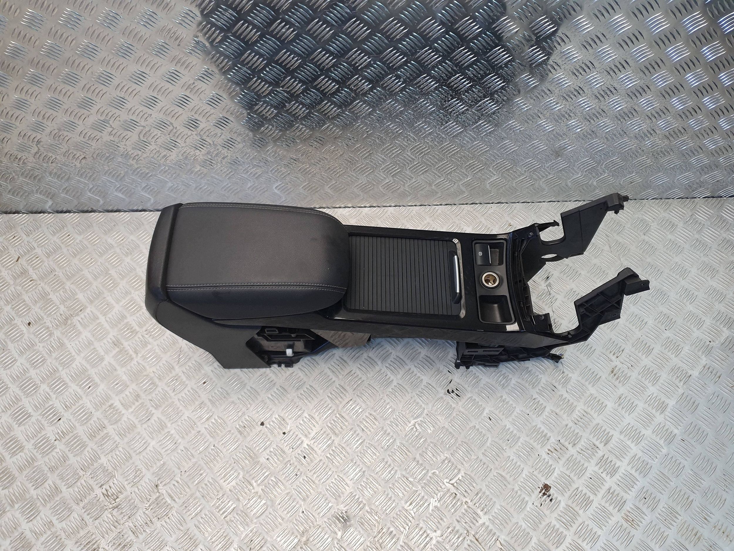 armrest support TUNEL central AM51-R04584-ABW FORD KUGA MK2 LIFT