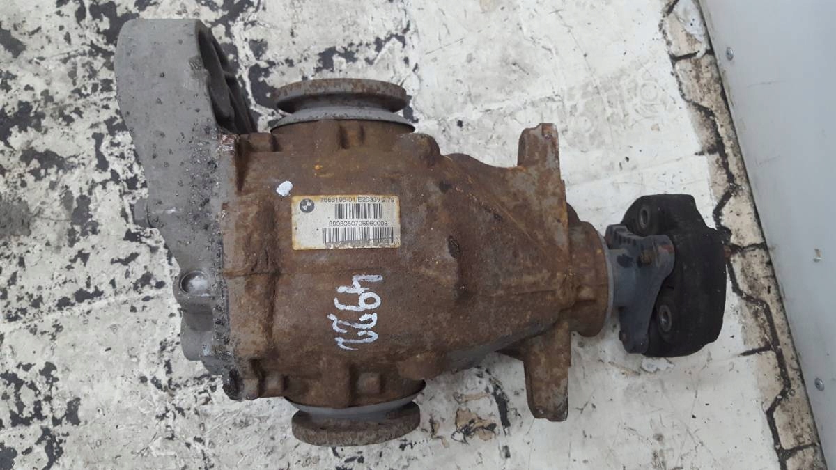ERTGSGFV34GF4W3G - Міст задній диференціал 7566195 BMW E93 2.0 D 2: 79 2008 EU