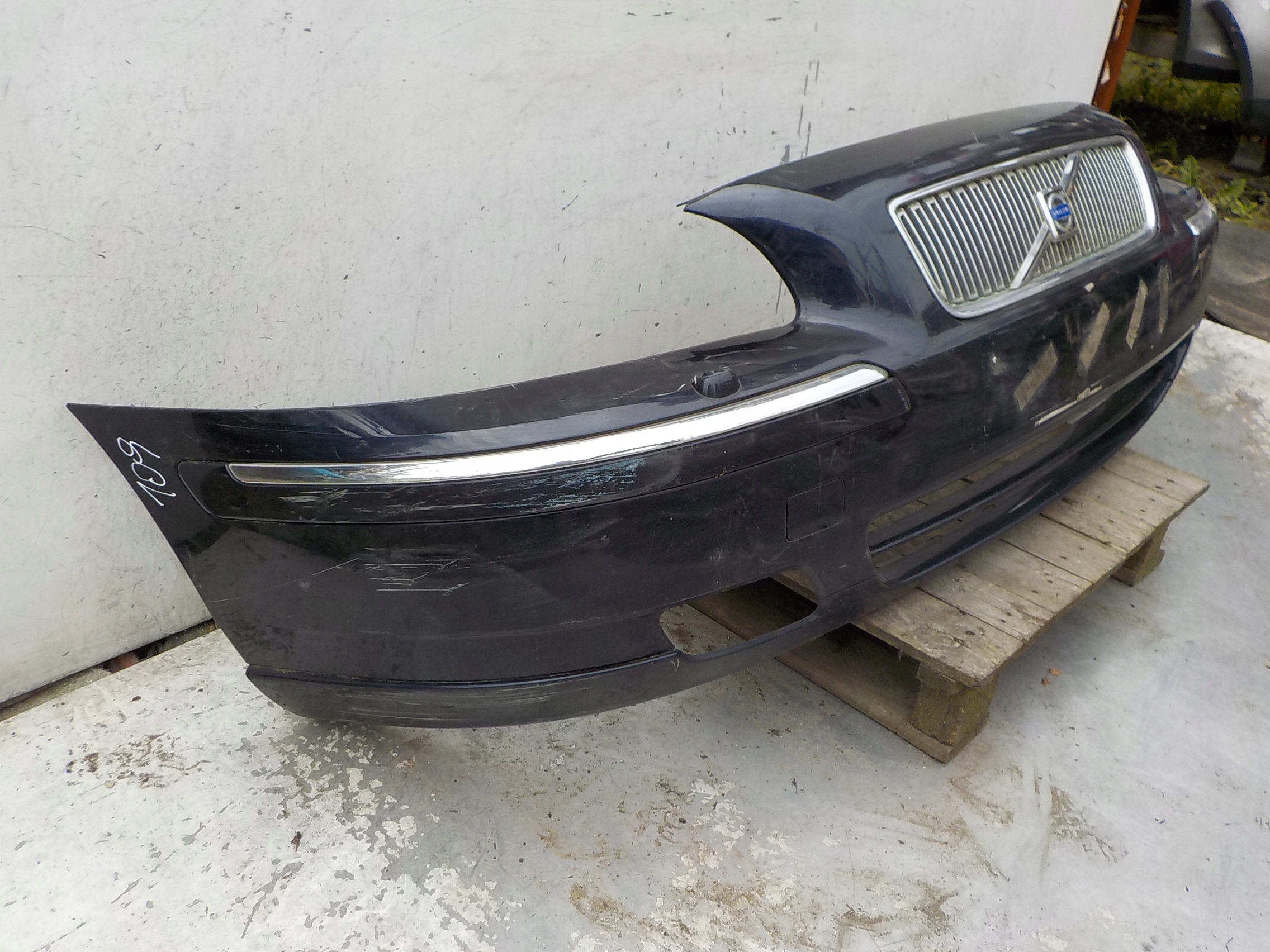 109 VOLVO V70 II LIFT bumper front front