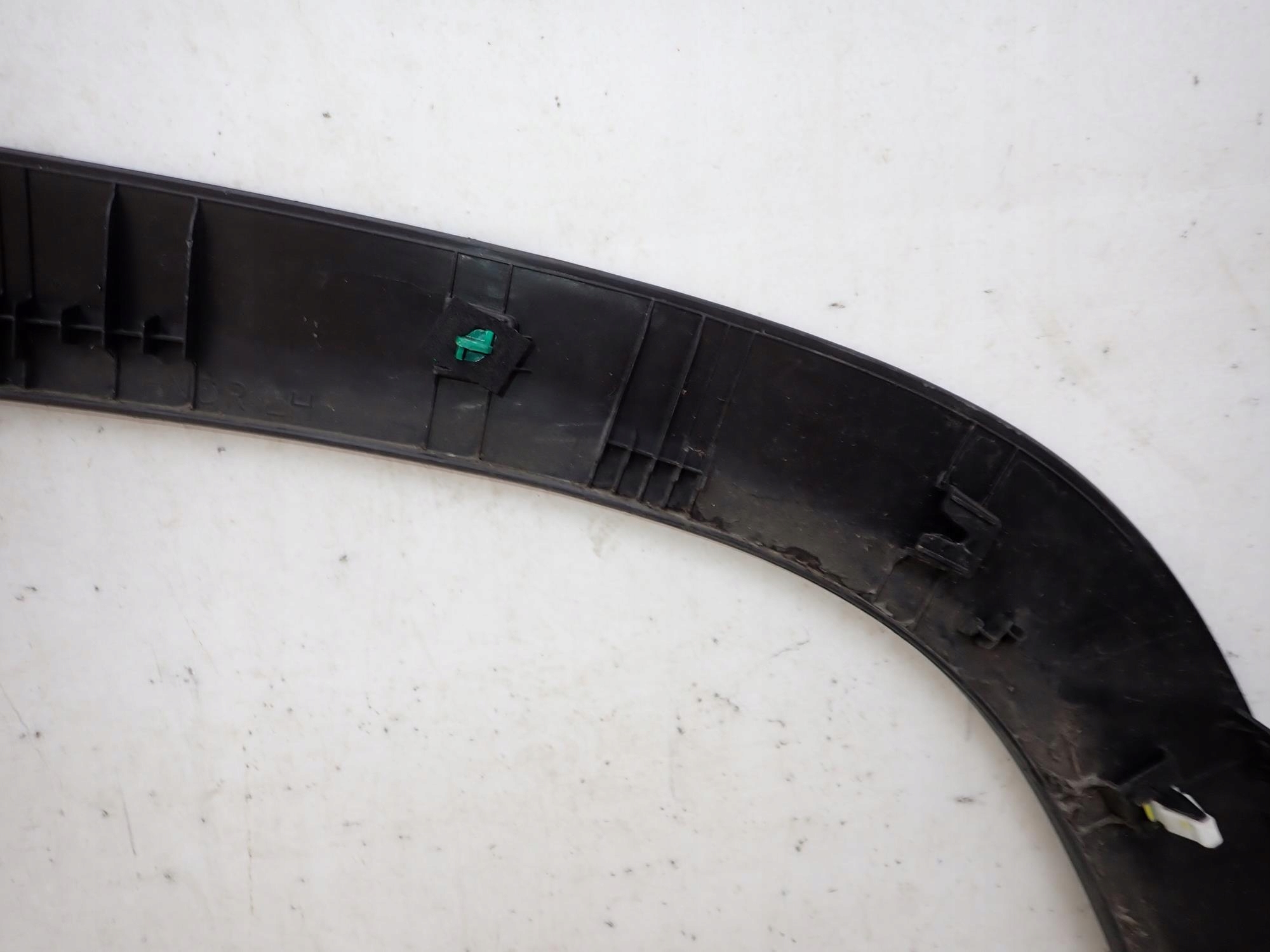 HYUNDAI TUCSON IV 4 20-> moulding cap left front