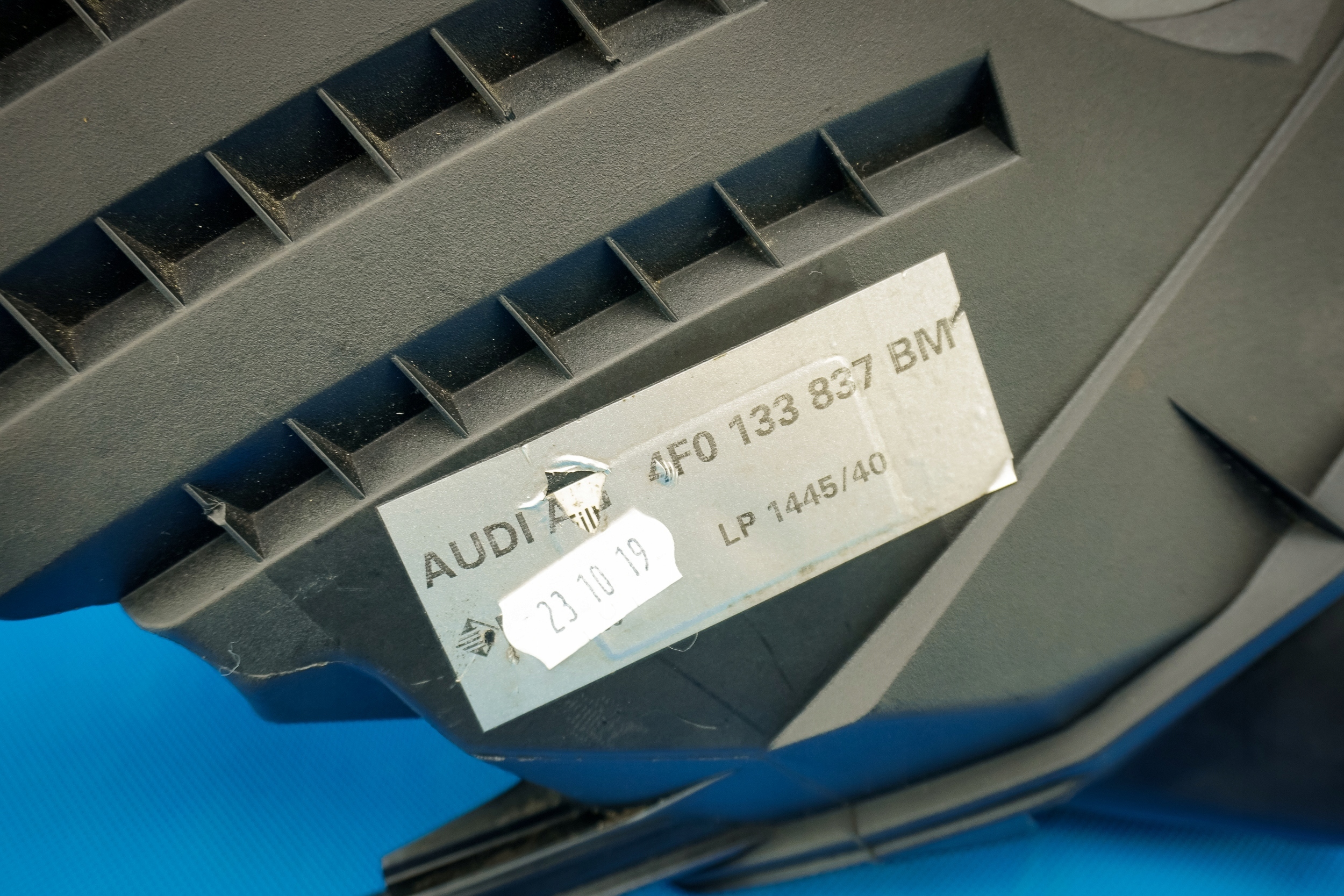 SCATOLA FILTRO Audi A6 4F 4F0133837BM