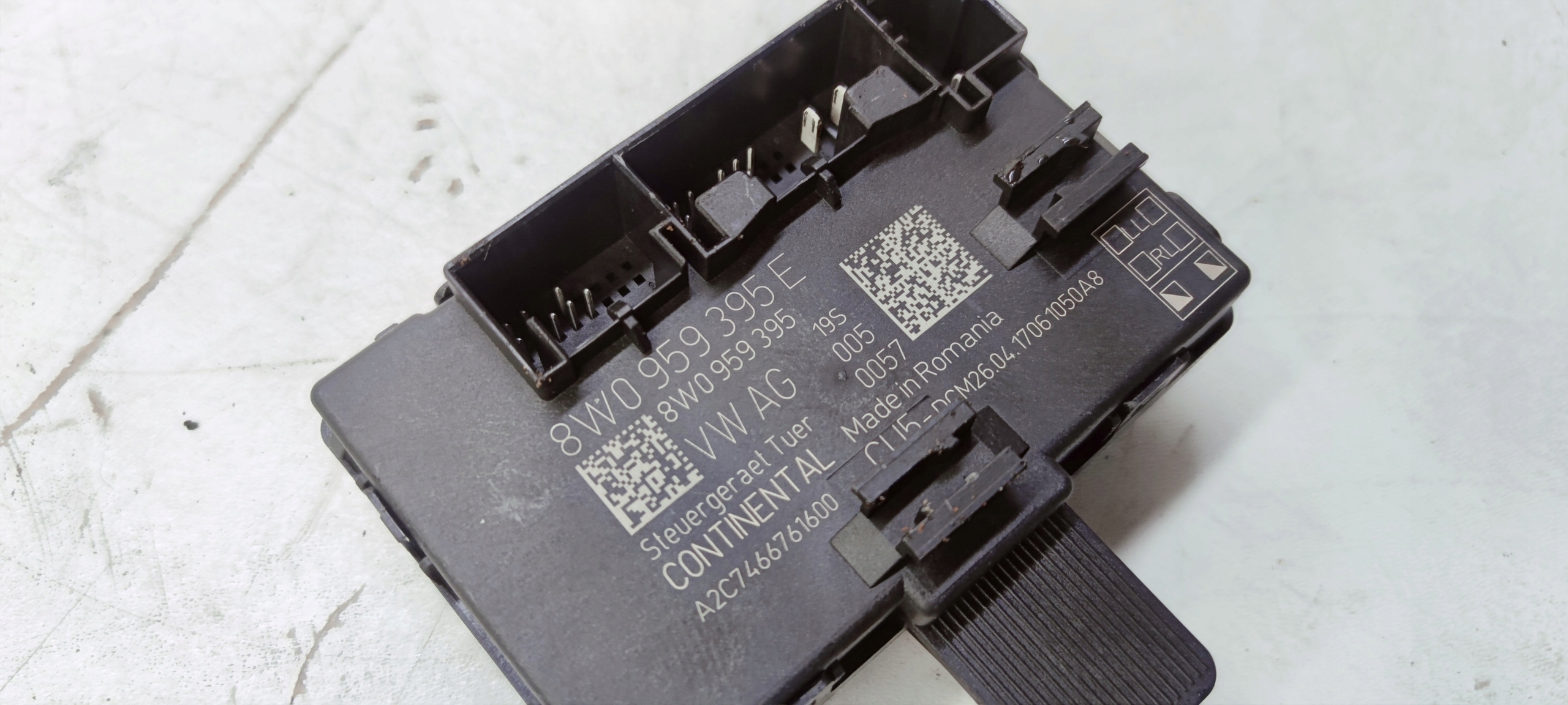 module control unit door rear part AUDI A4 B9 8W0959395E