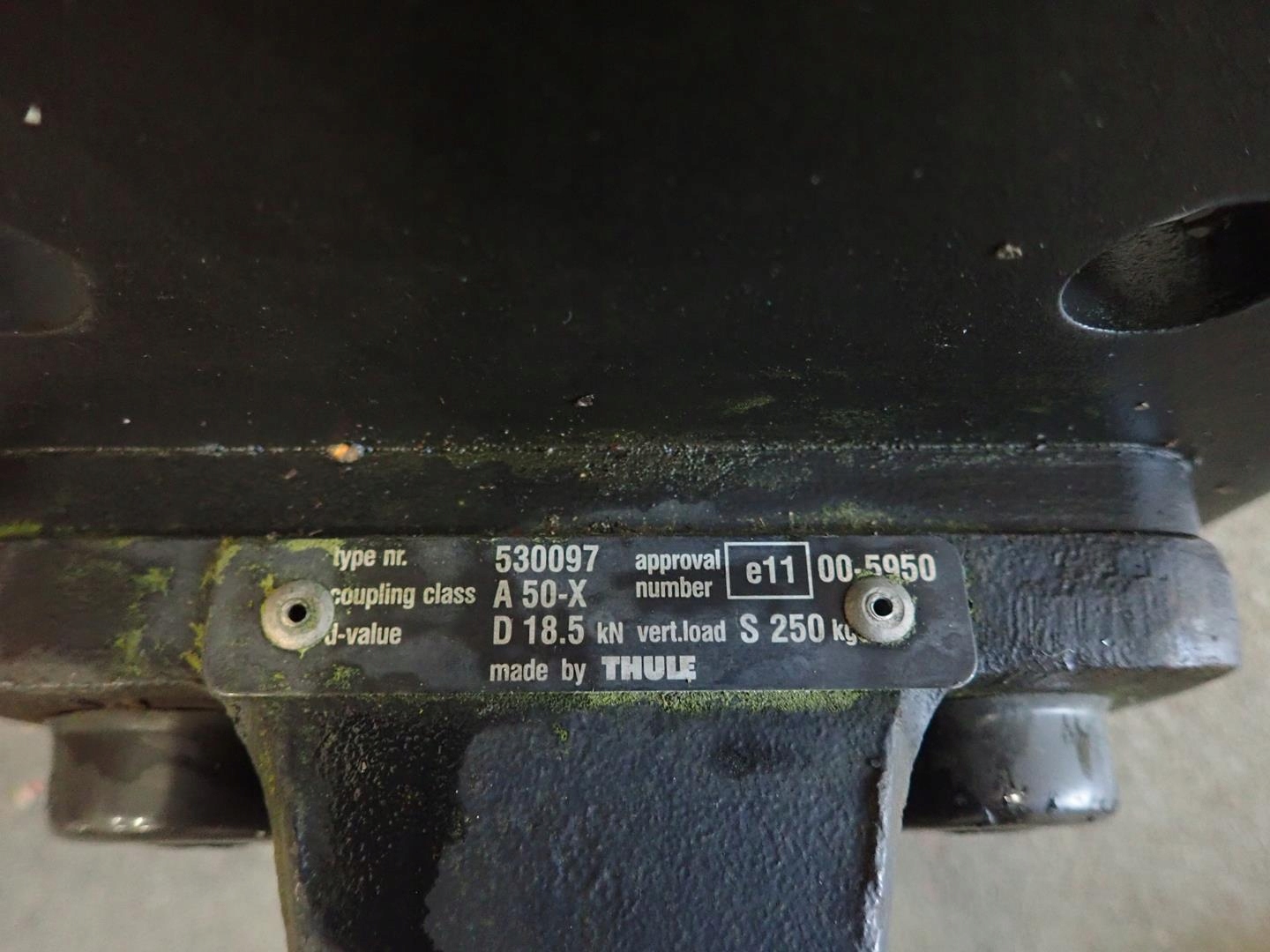 Hak FORD RANGER II 2006-2011 AXM3-J19D520-CE Producent Thule