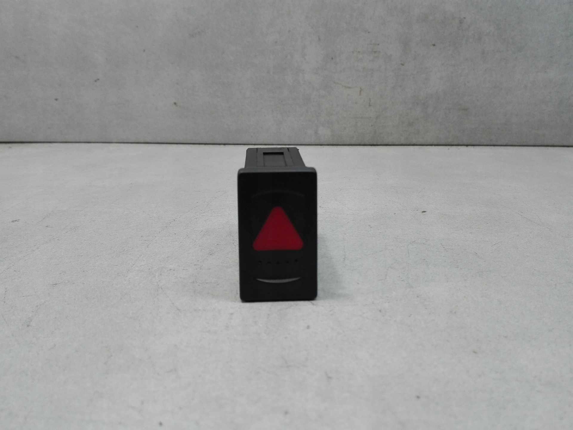 light switch of warning lights VW PASSAT B5 3B0953235E