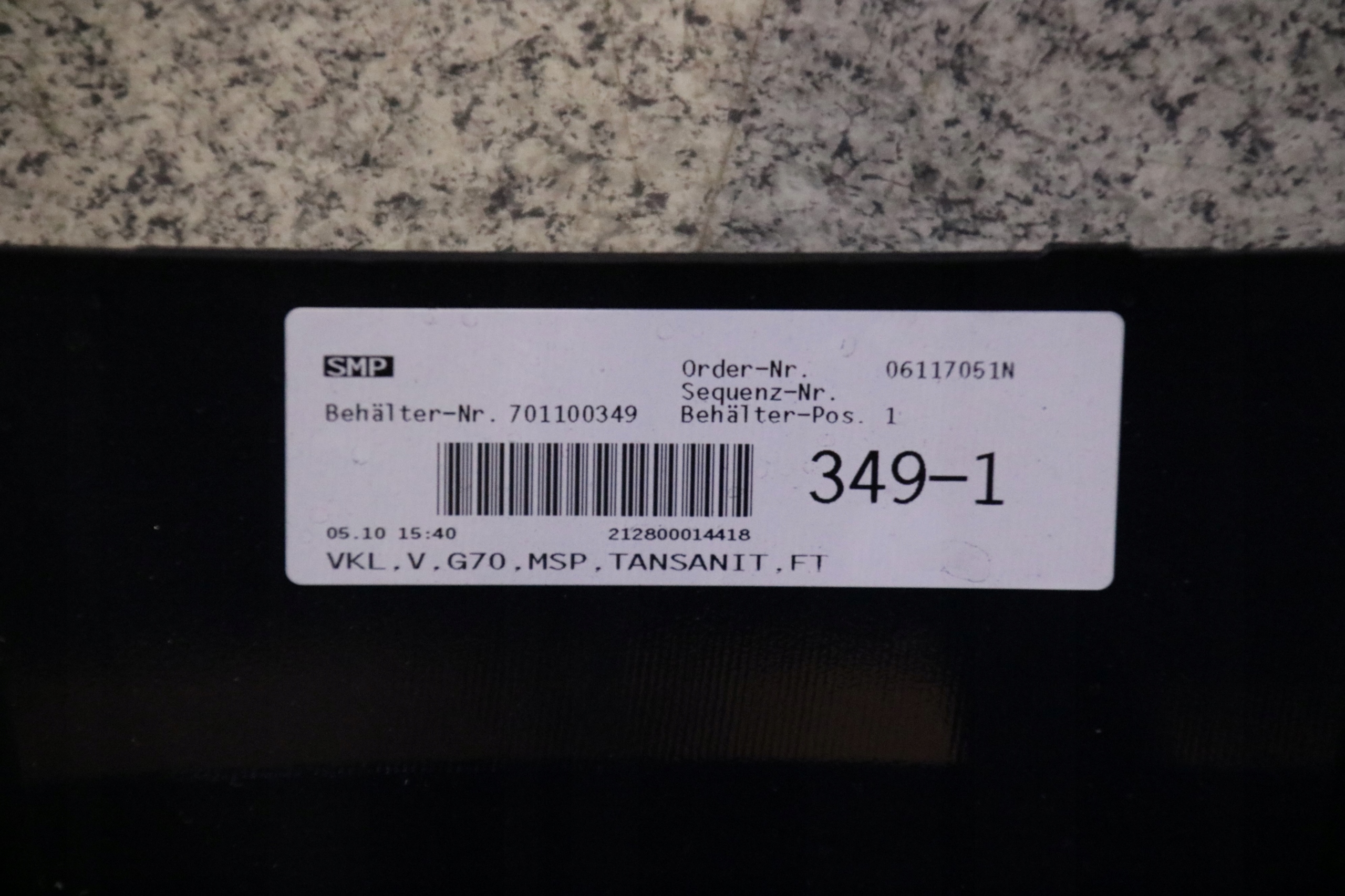 BMW 7 G70 i7 m-packet bumper front USA colour C3Z