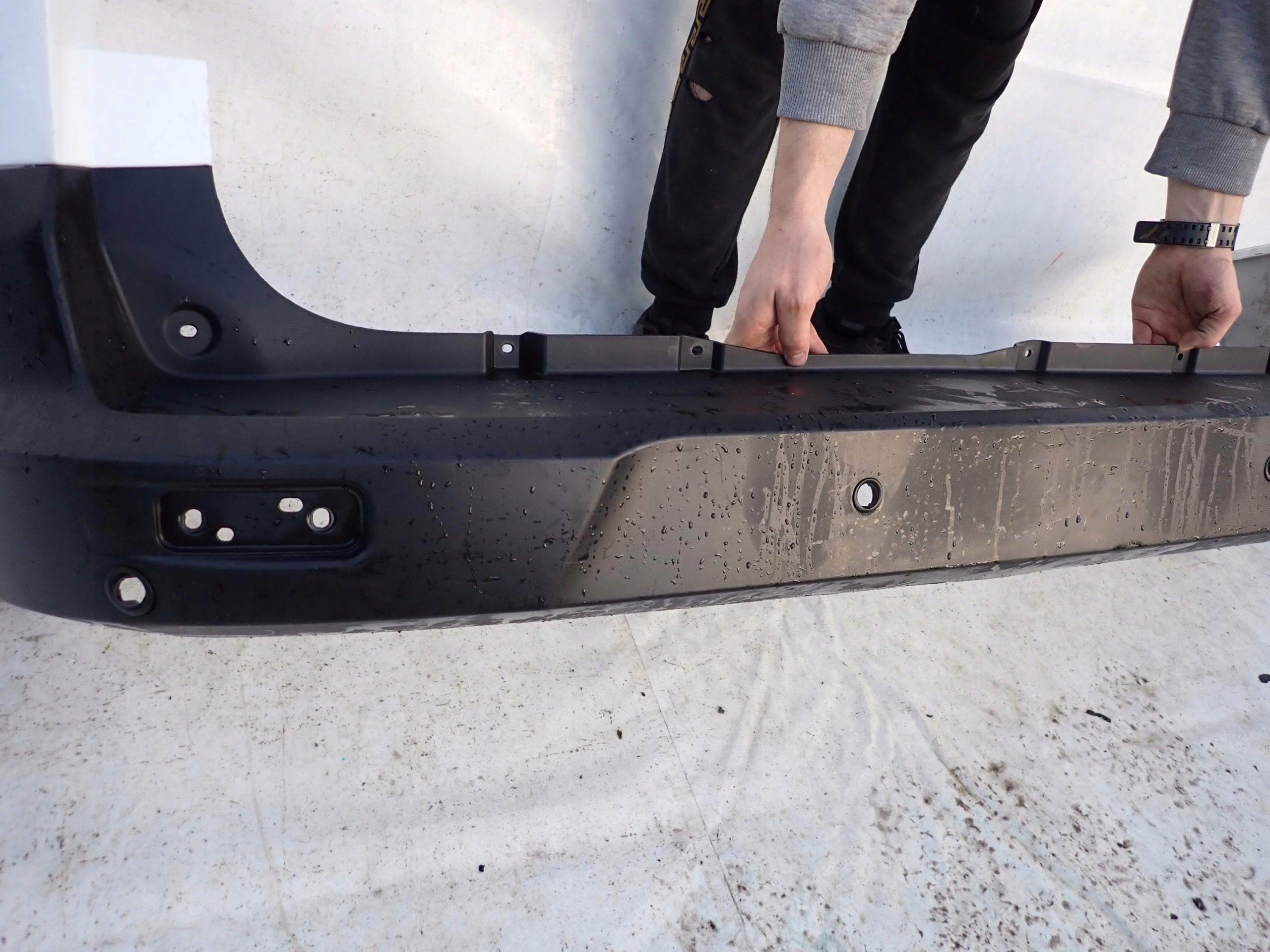 FORD TRANSIT CONNECT II 14- Stoßstange heck hinten PDC