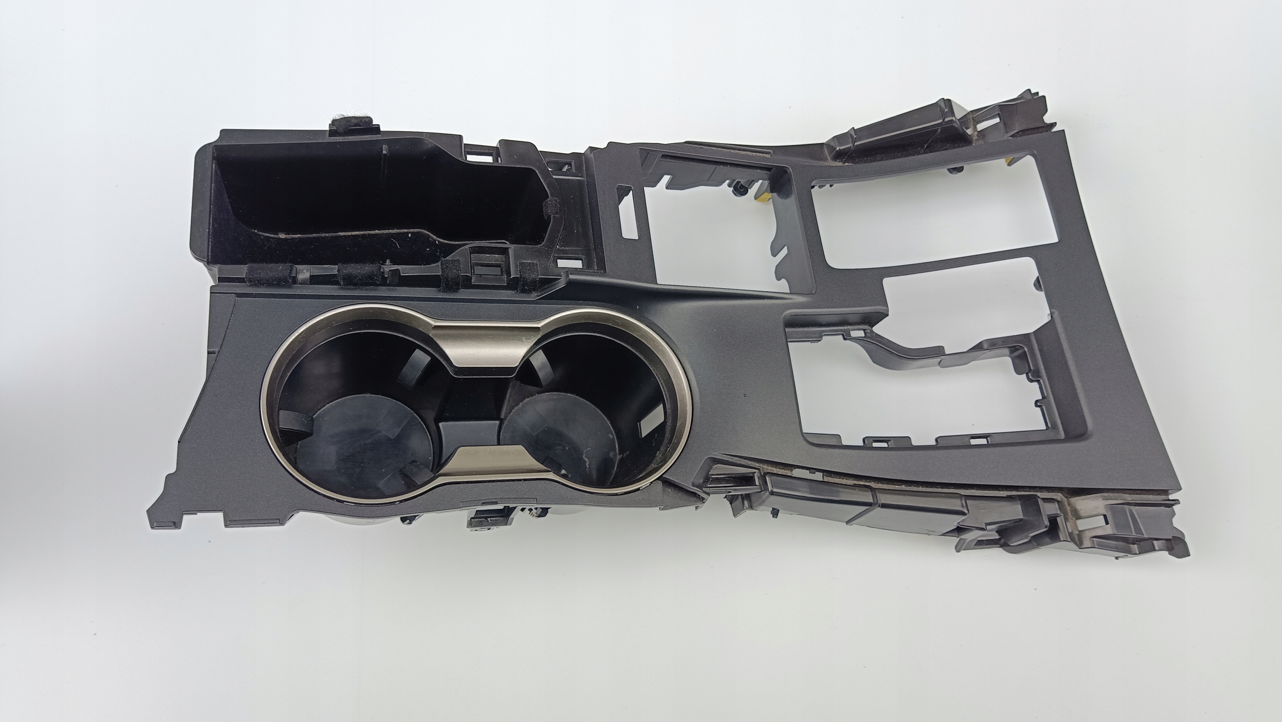 Tunel środkowy cupholder Lexus NX300H LIFT Numer katalogowy części 58821-78030