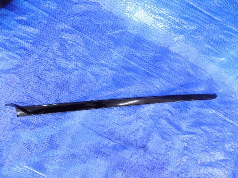 LISTWA SZYBY LEWA PEUGEOT 3008 II GT 2 0