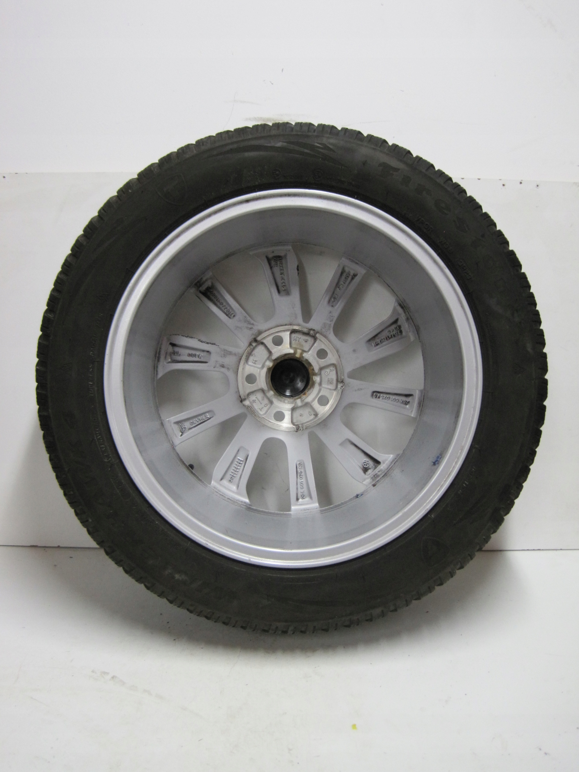 wheels discs tyres VW T-ROC 2GA R17 5MM M+S