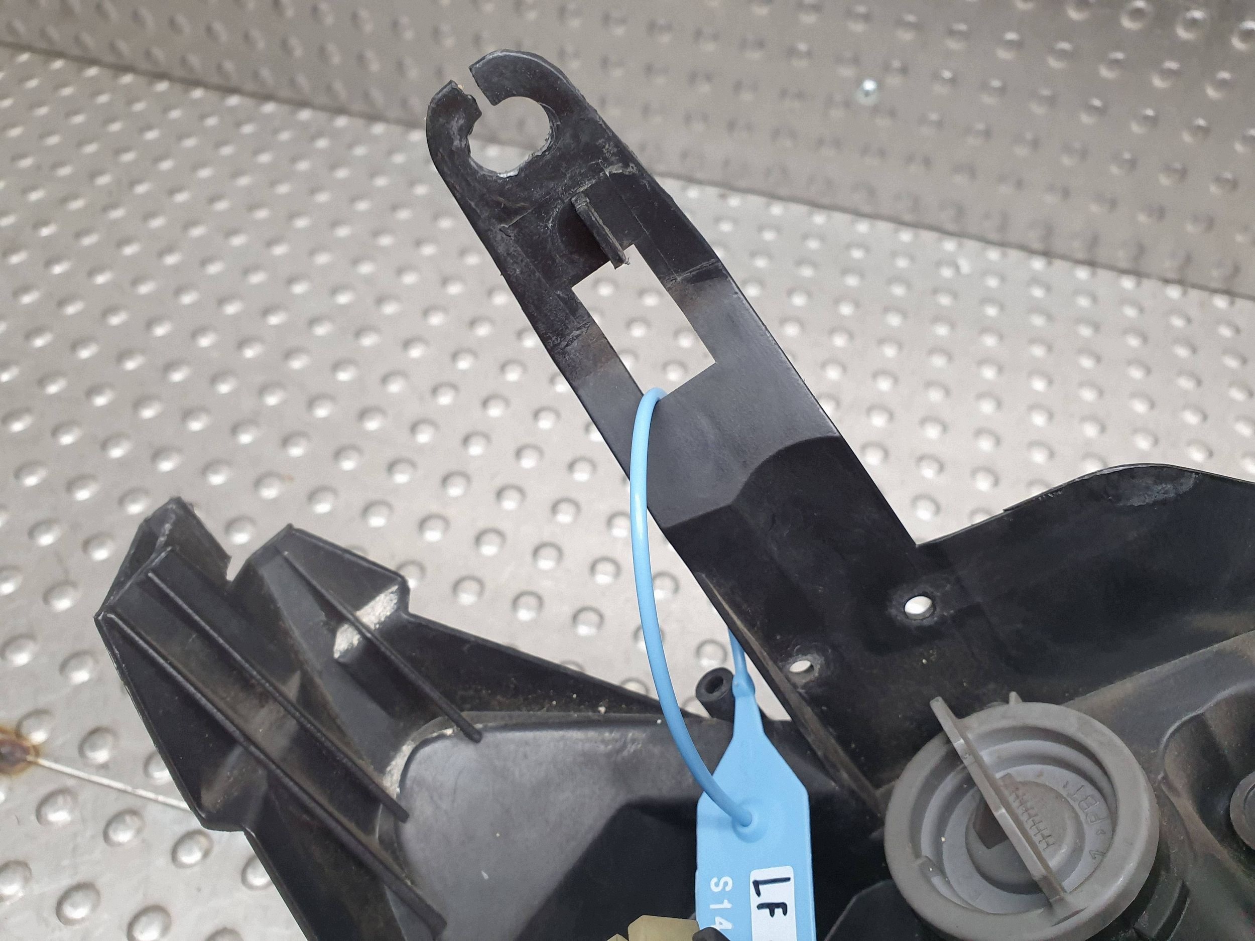 light REFLEKTOR left front FORD FUSION MK1 LIFT 05-12
