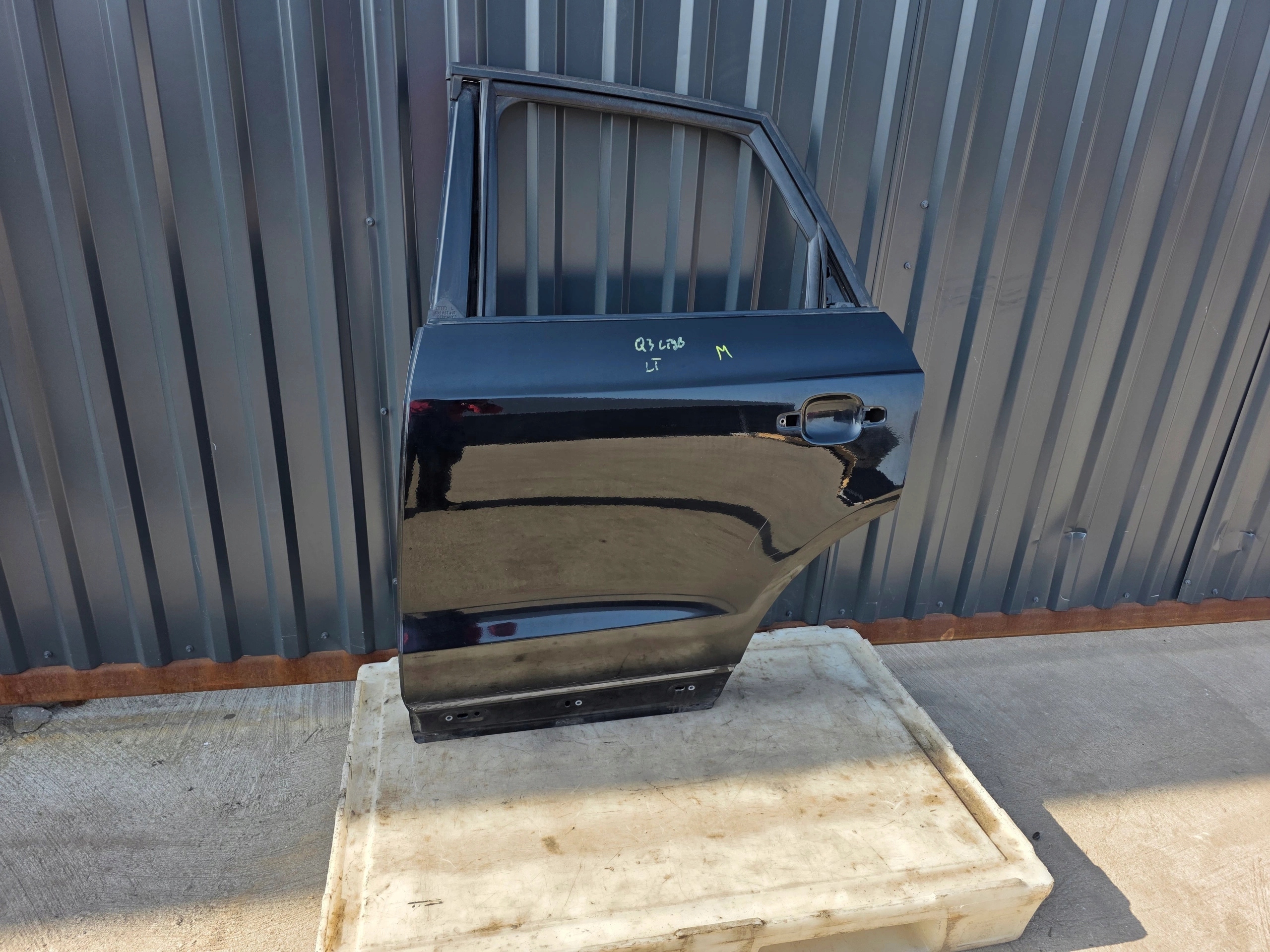 Tür links heck AUDI Q3 8U LY9B *2 2011-2017