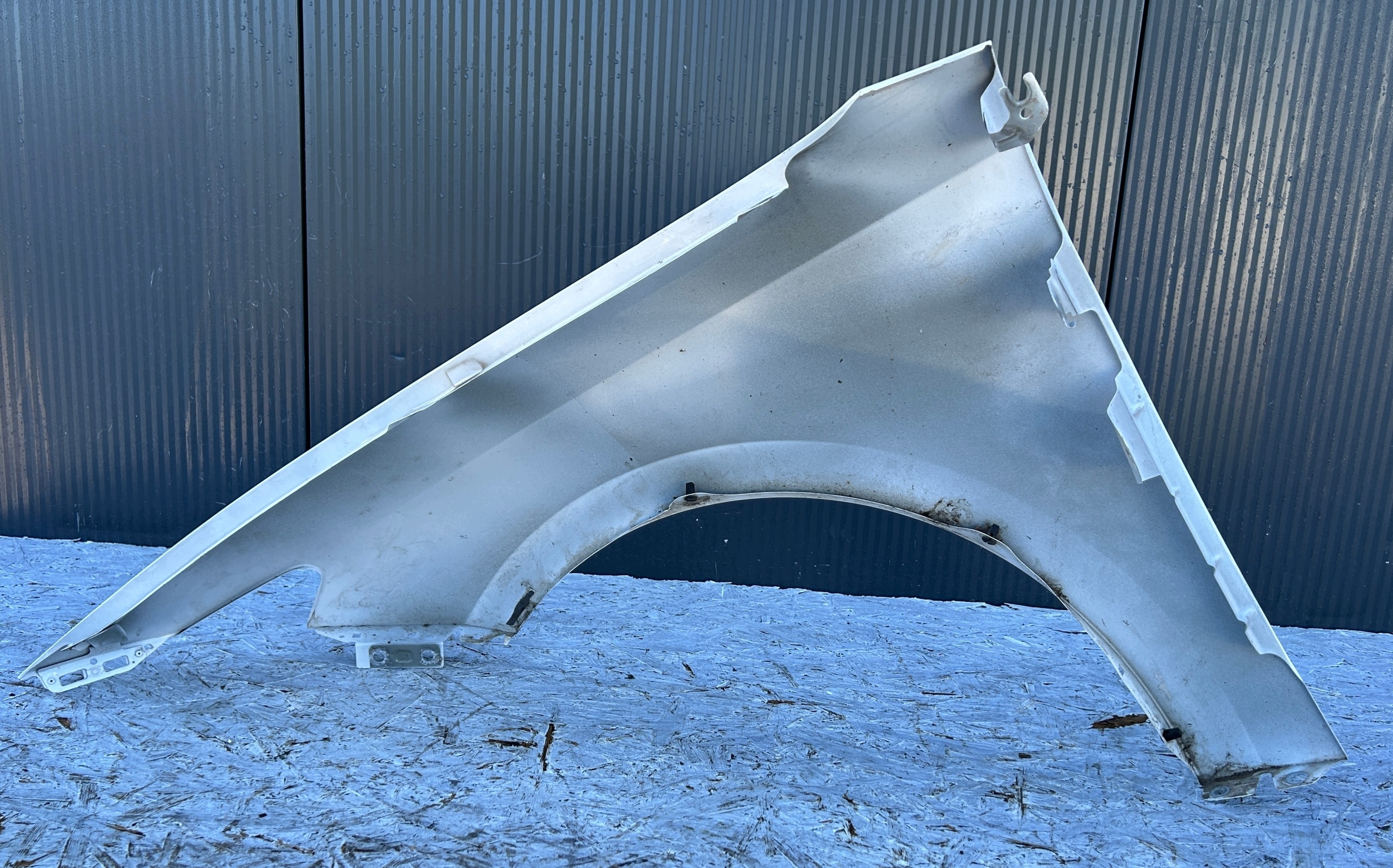 fender right front front SEAT LEON IV 20