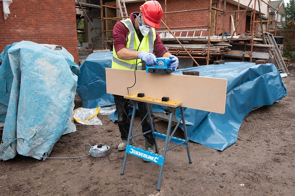 STOL WARSZTATOWY ROBOCZY SKLADANY DO 100KG EAN 5024763014772