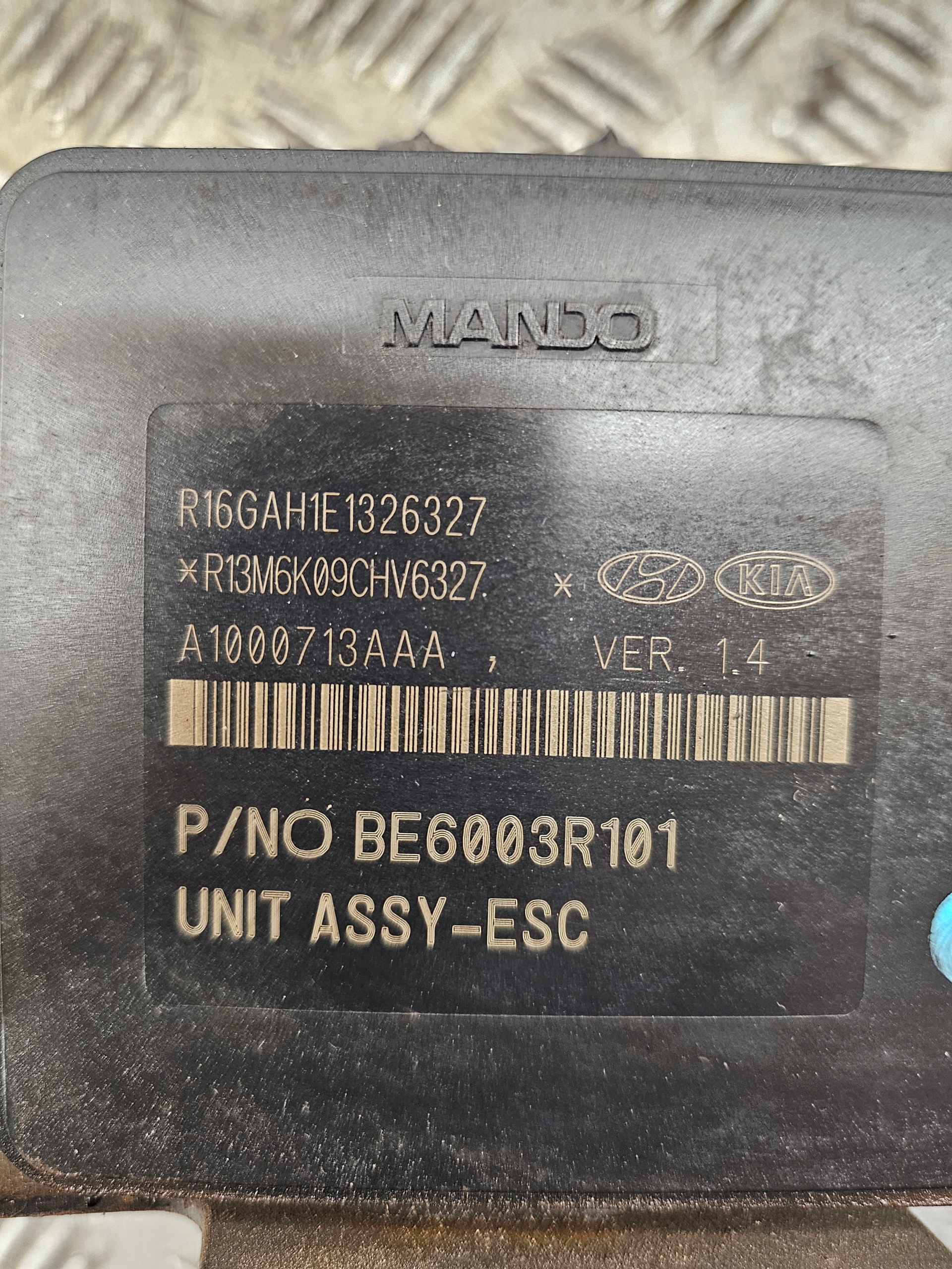 pump control unit ABS 58920-D7911 HYUNDAI TUCSON 3 III 16R