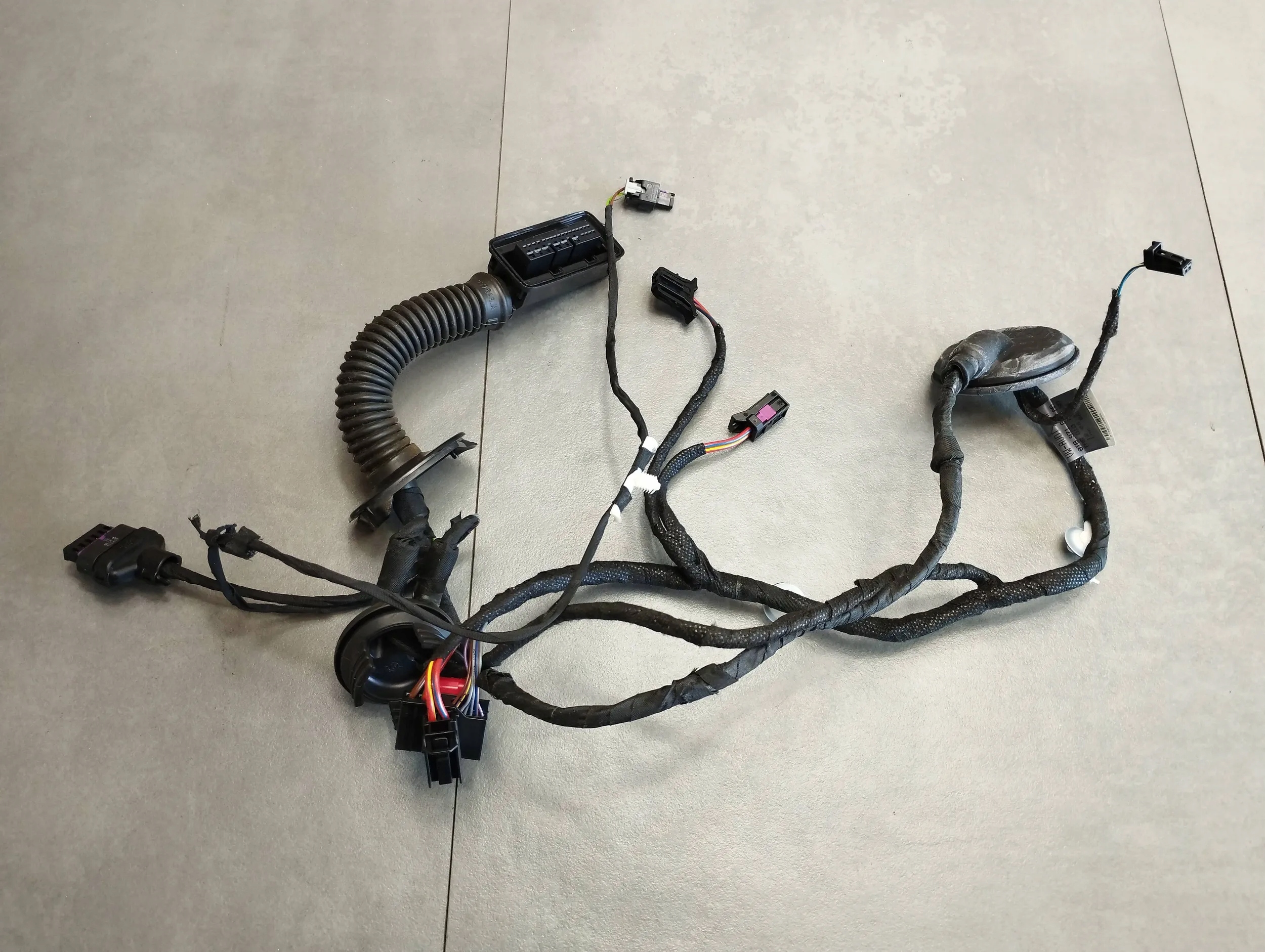 Audi A5 8T bundle door right rear part 8T8971688AA