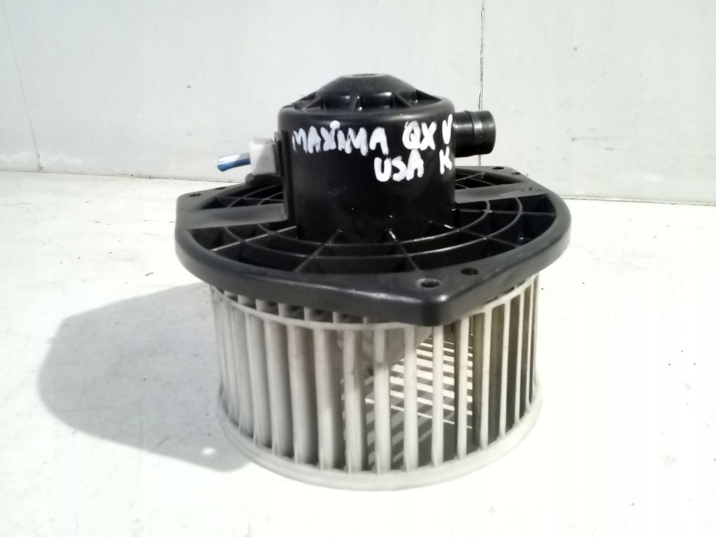 Nissan Maxima QX V tOPENÍ ventilátor klími