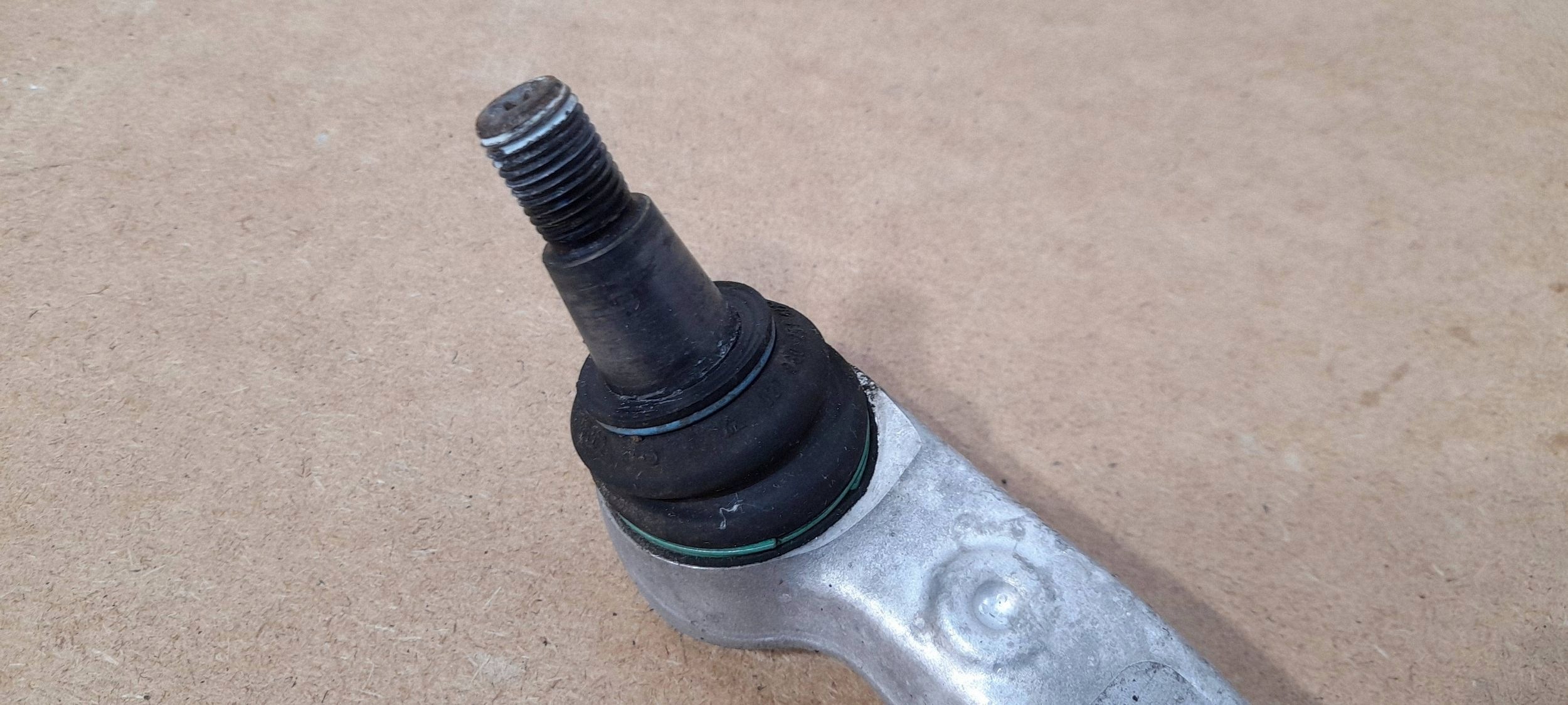 Audi A4 B9A5 arm front left 8W0407695A (Q923)