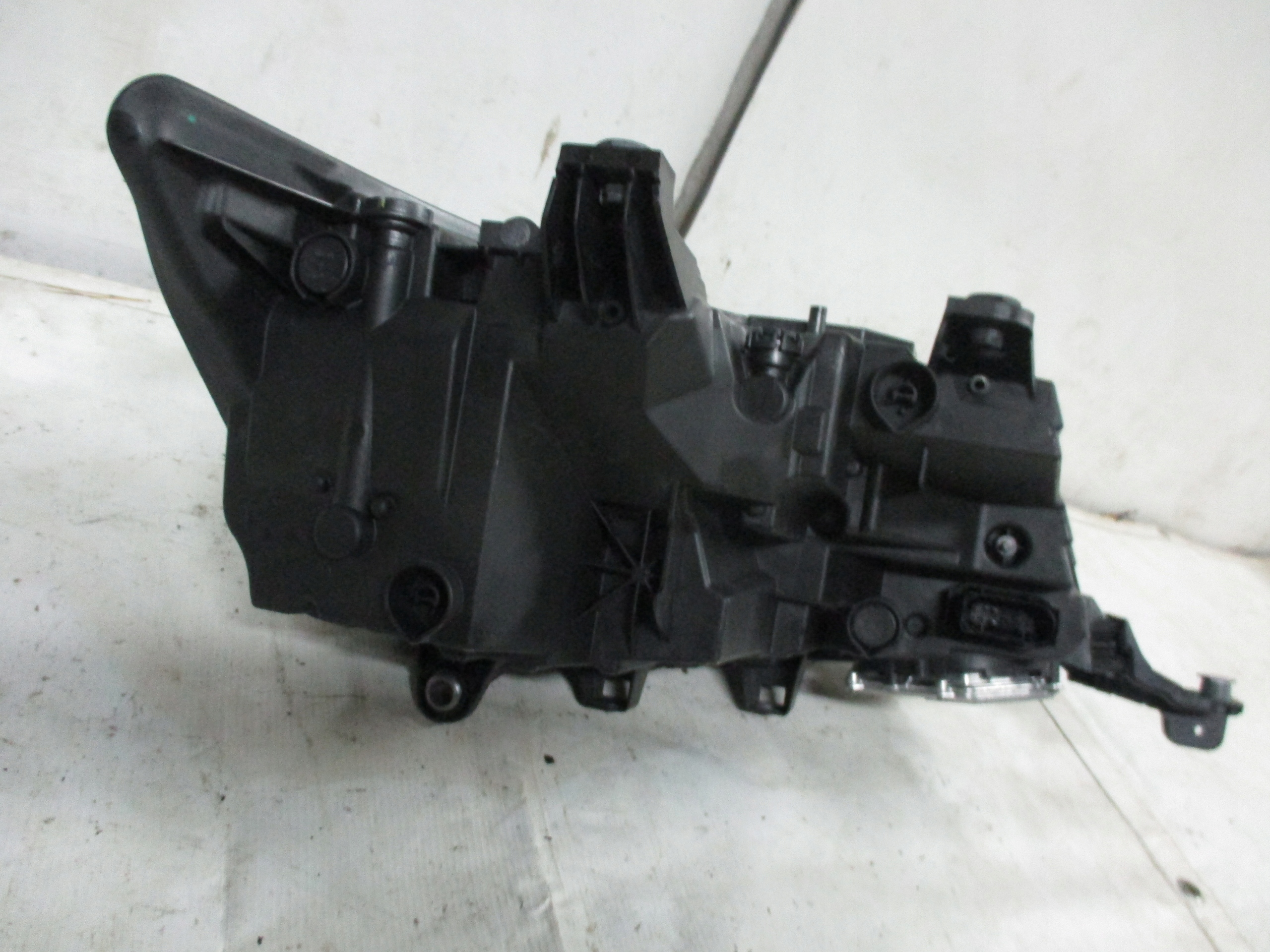 Reflektor light left front front VW T7 FULL LED 7T1941035AD