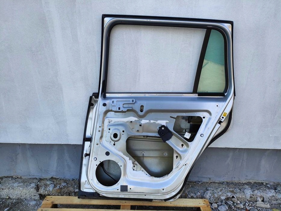 Tür rechts heck Citroen C4 Picasso EZRC