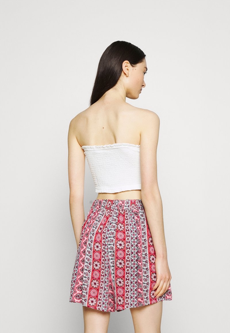 Top opaska Vila XS Model VIHAGEN TUBE FESTIVAL