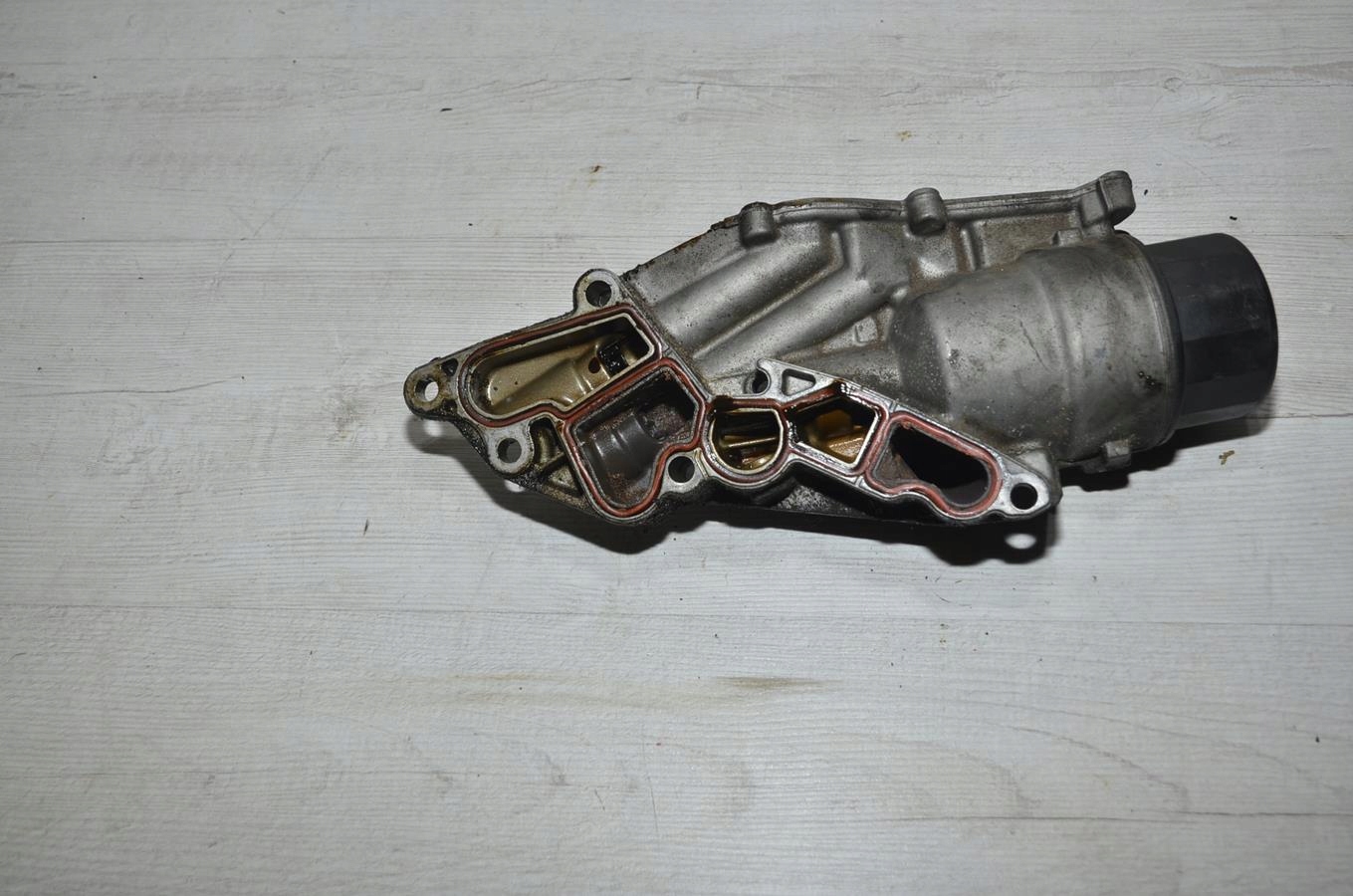 Gehäuse filter oil Mercedes CLS w219