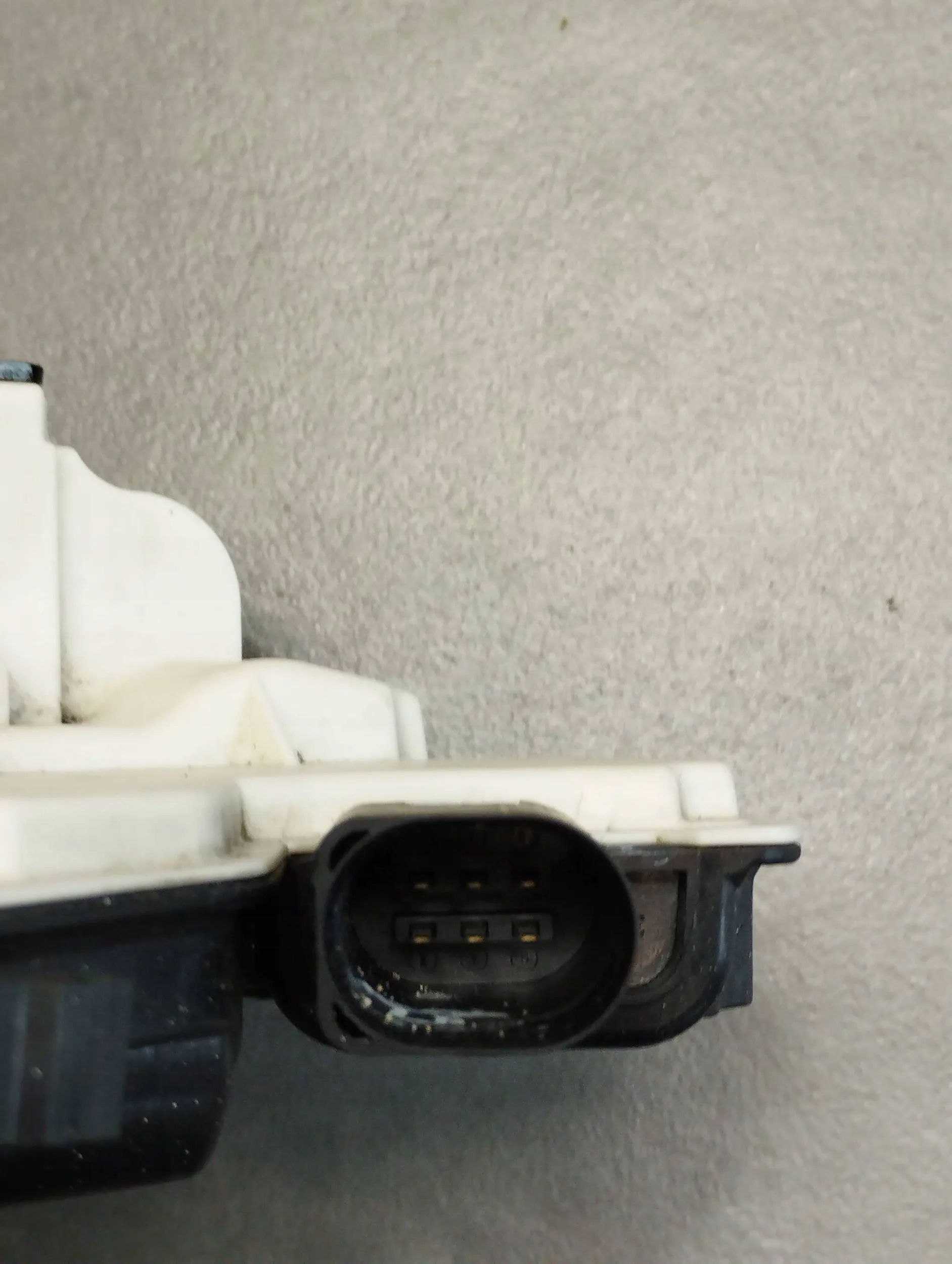 Volkswagen Scirocco lock door right front 5N1837016A