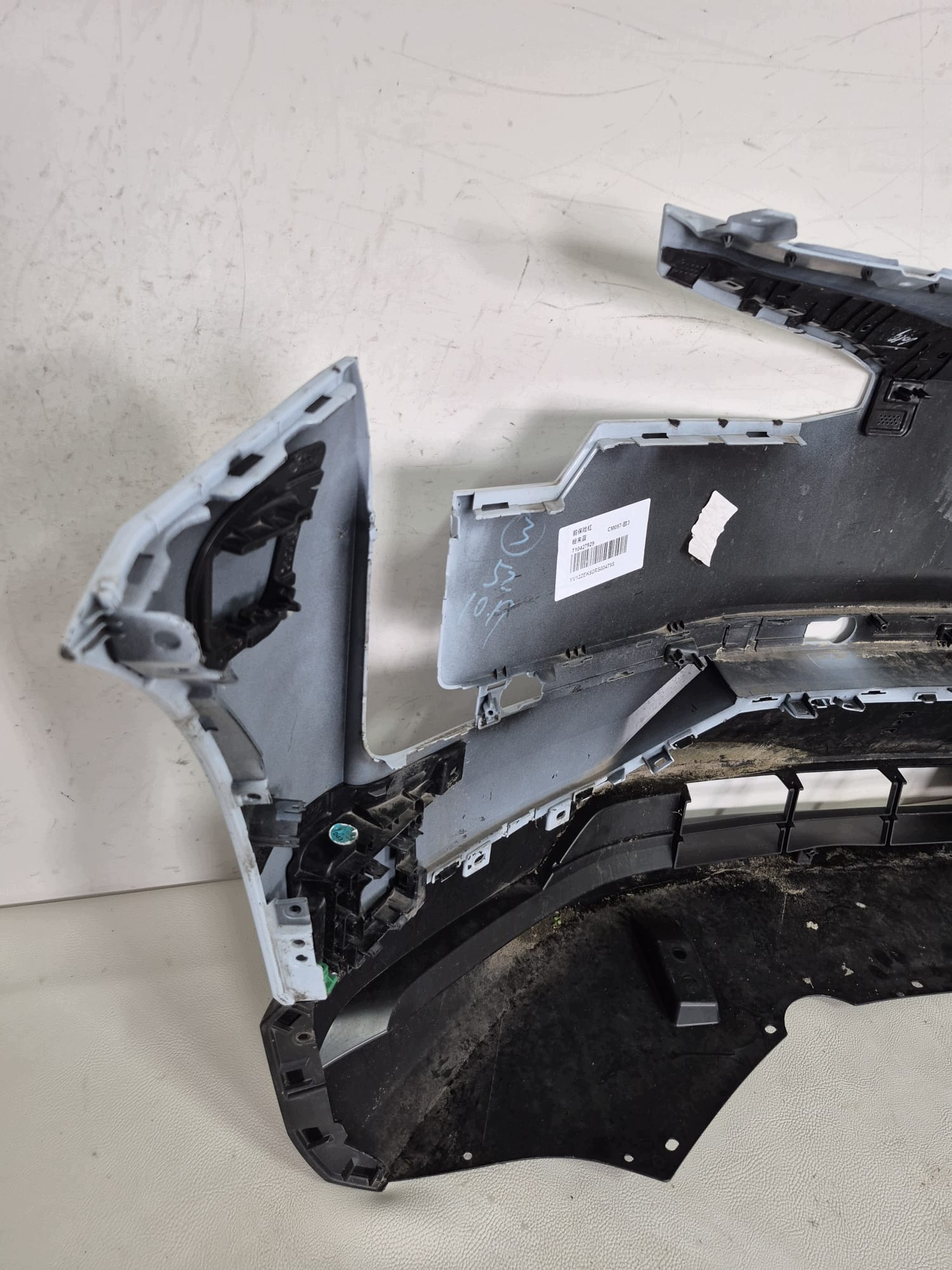 VOLVO EX30 EX-30 23- bumper front front 31345658