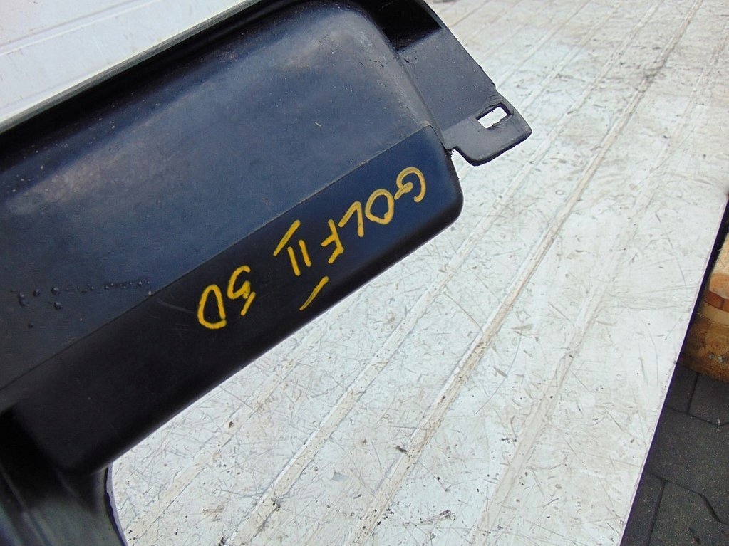 vw Golf II MK2 1.6b 5D 90r полка бардачок пассажира