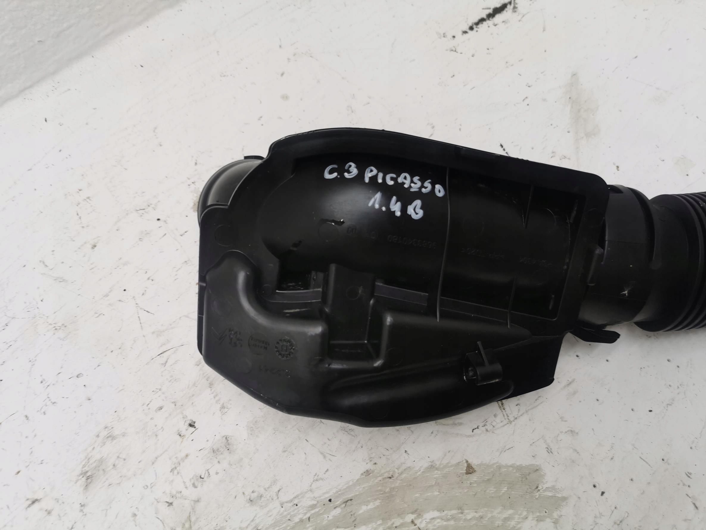 REZONATOR luft CITROEN C3 PICASSO LIFT 1.4VTi